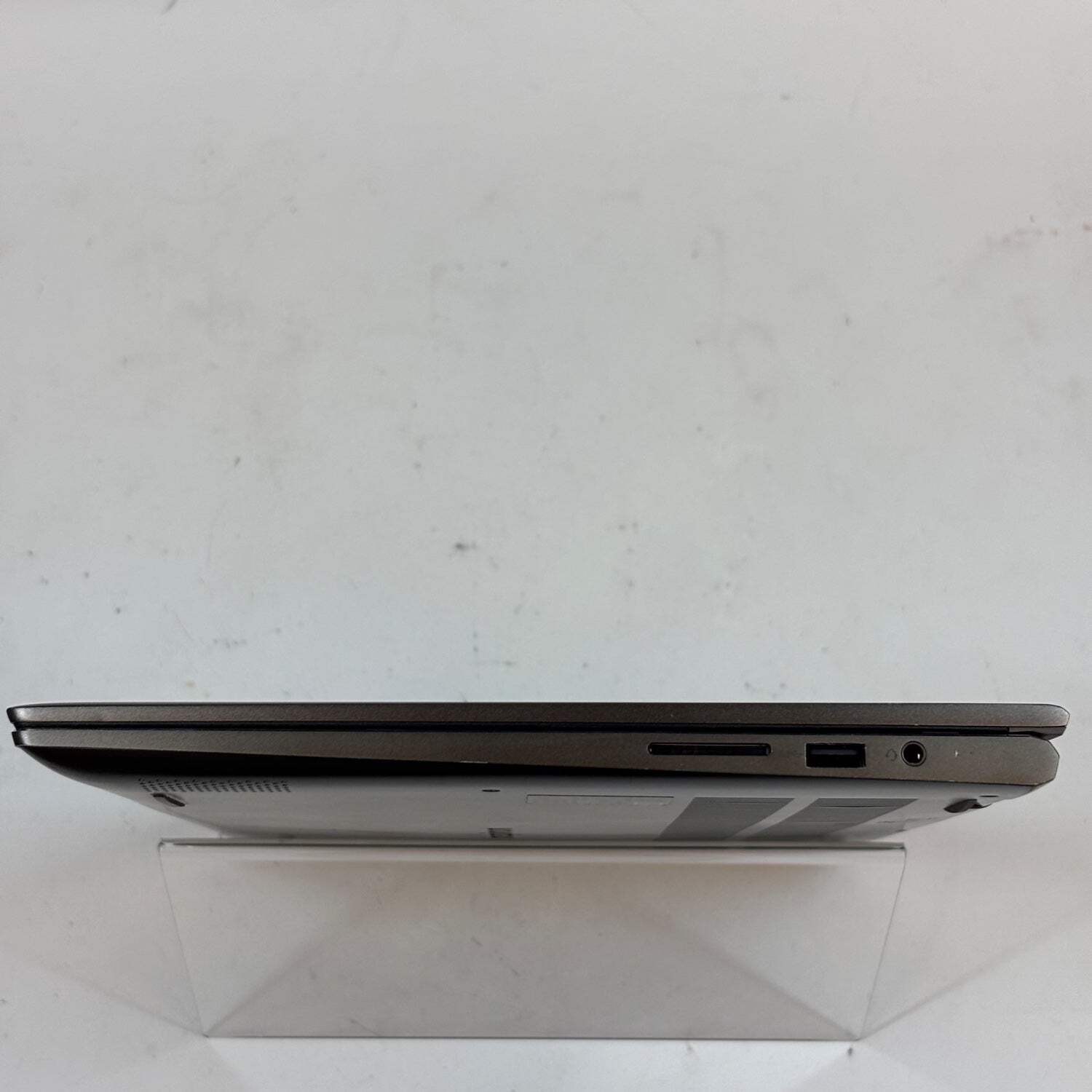 Dell Inspiron P126G 14″ Touch Screen Ryzen 5 4500U 8GB RAM 256GB SSD