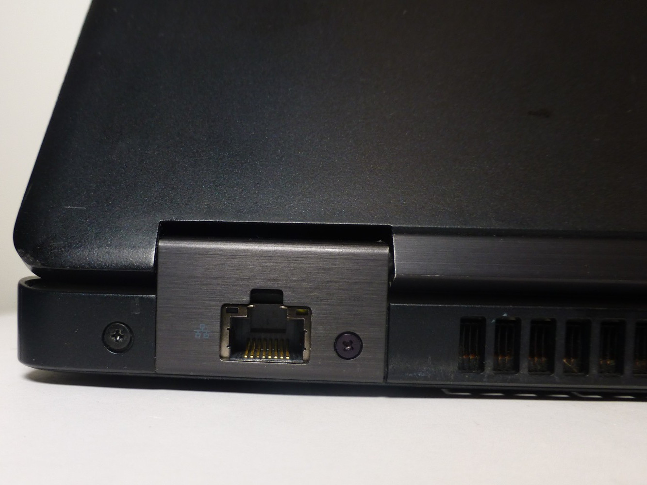 Dell Precision i7-8850H 256GB NVMe SSD, 16GB RAM NVIDIA Quadro P600 PRO RESTORED