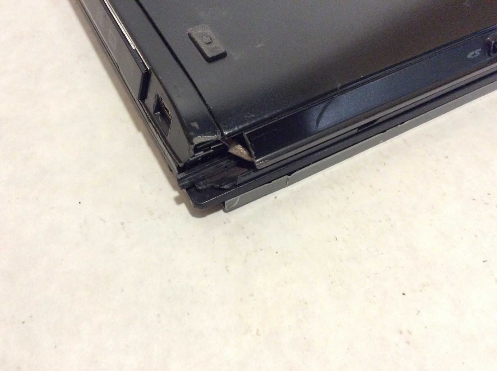 Dell Latitude E6410 Laptop 14″ Intel Core i5 CASE DAMAGE -PP
