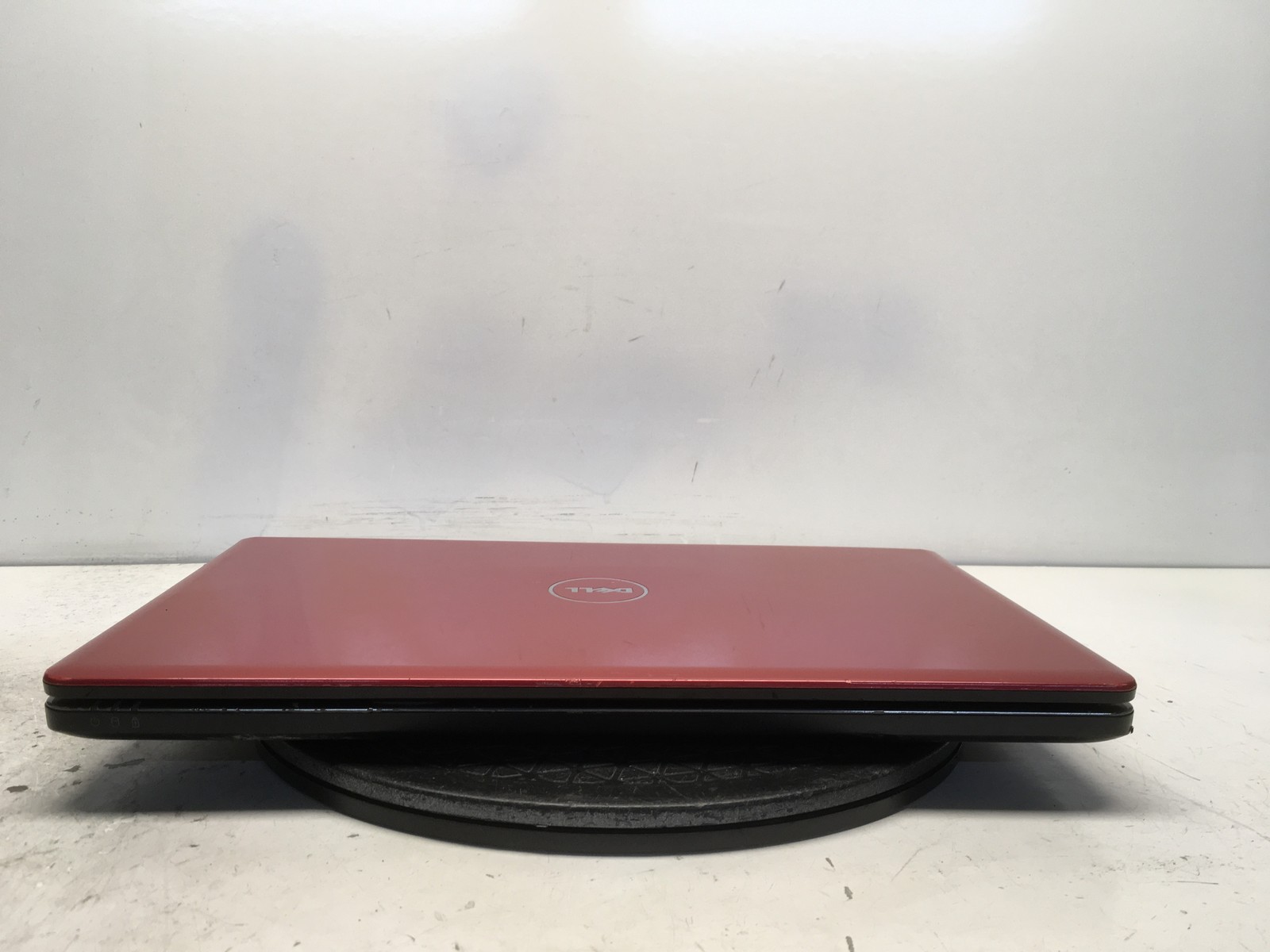 Dell Inspiron 1564 Intel i3-M330 2.13GHz 4 GB NO HDD No Batt
