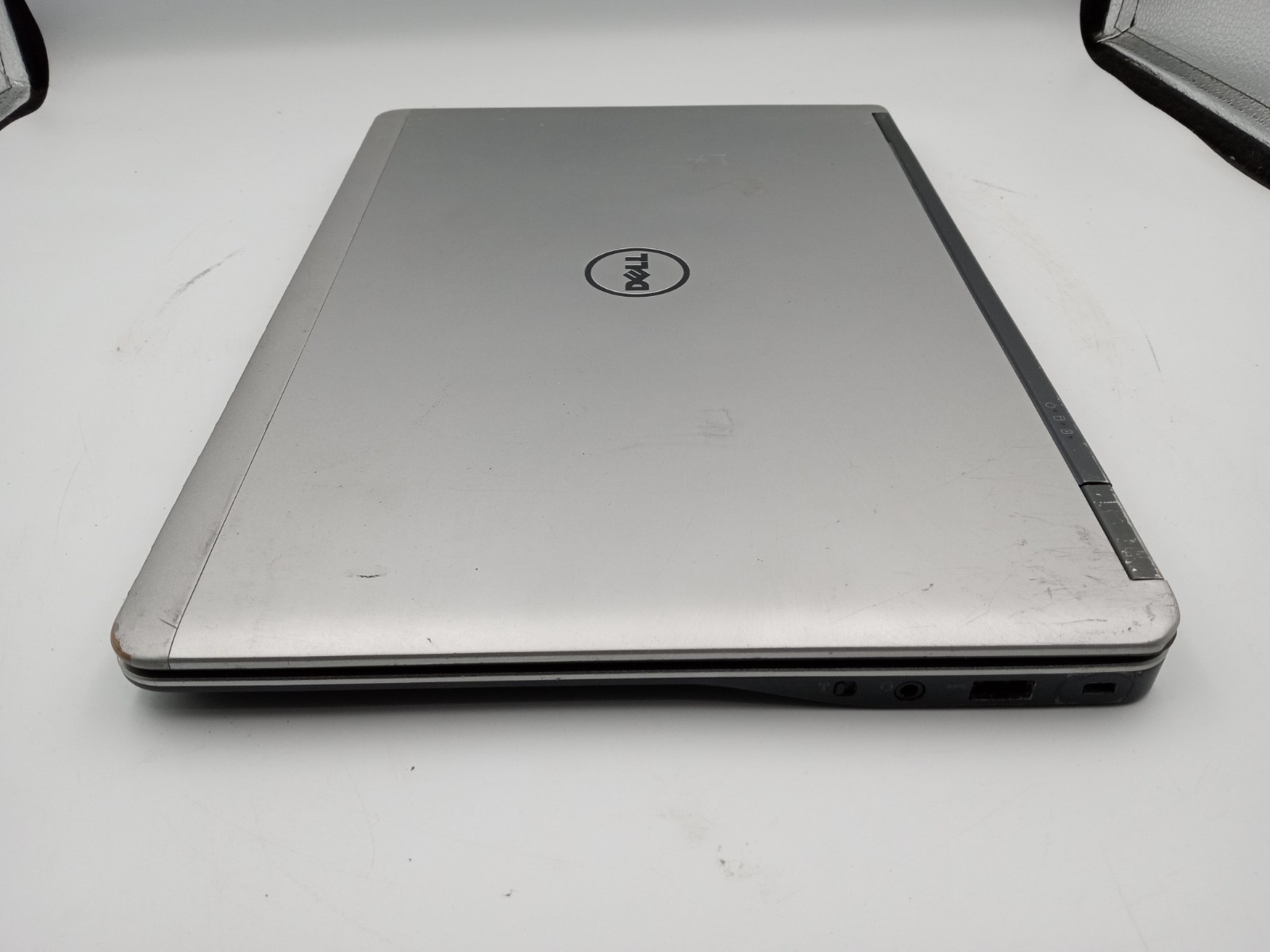 Dell Latitude e7440 14″ Laptop Intel i5 4GB 128GB SSD Linux Mint – NO BATT -RR