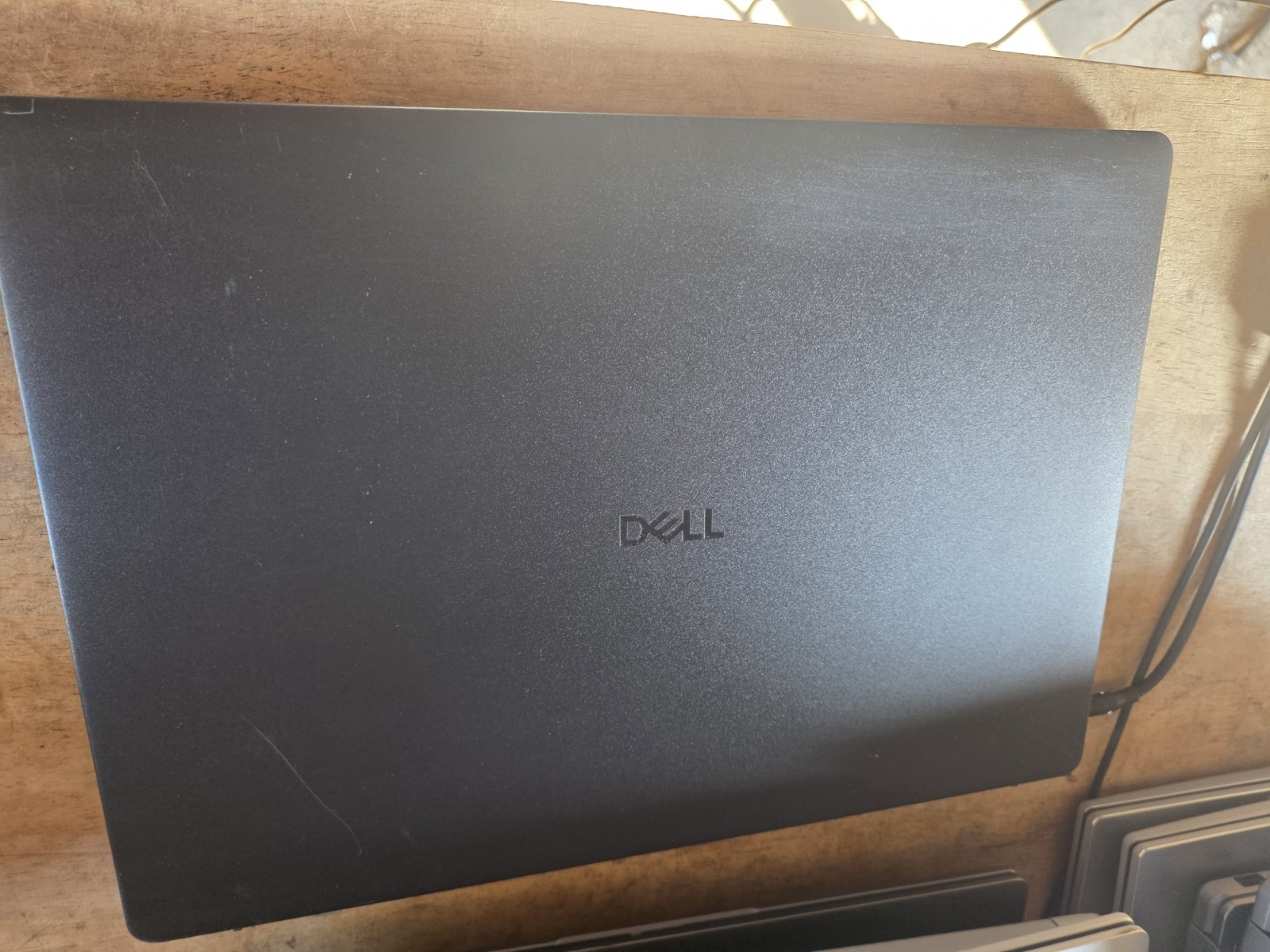 Dell Dc16250 16″ Touch Intel® Core™ 7-150U, 10 cores 1 TB SSD 16 GB DDR5 W Ac