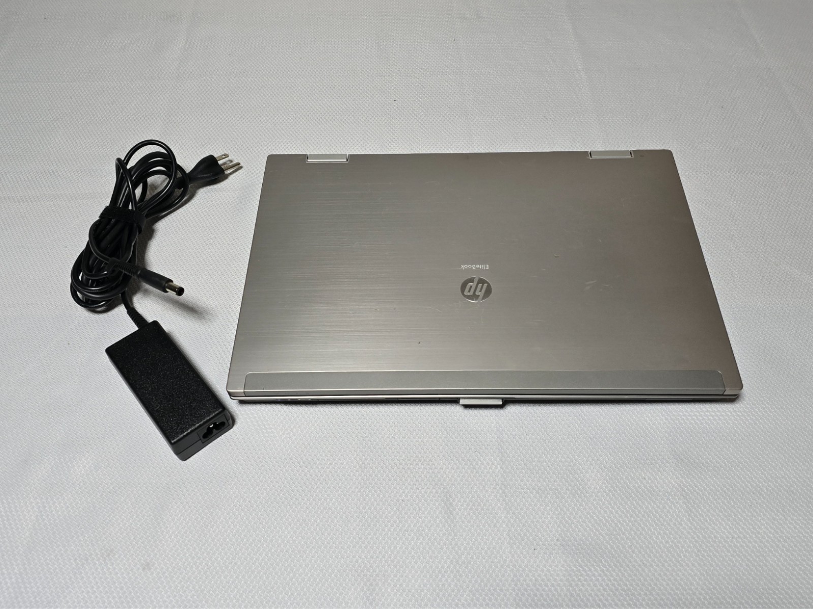HP EliteBook 8540p 15.6″ Laptop – Core i5 M540 / 8GB / 320GB HDD / Win10