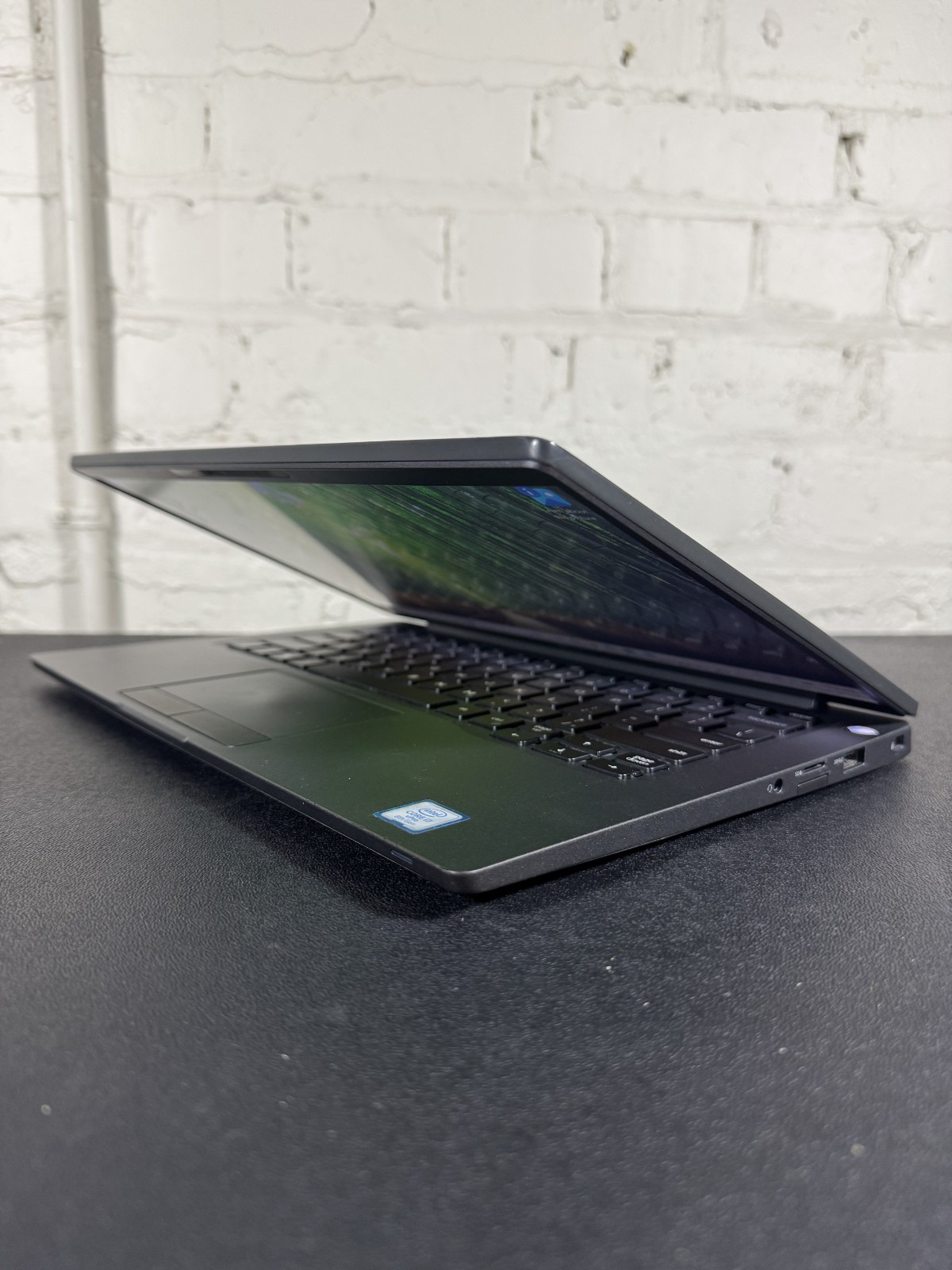 Dell Latitude 7400 14″ FHD Non-Touch i7-8665U 16GB 256GB SSD | READ
