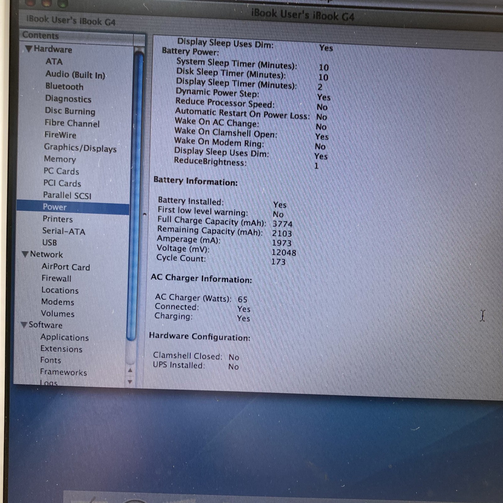 Apple iBook A1054 G4 PowerPC@1.20GHz 1.25GB Ram 30GB HDD OS 109 Battery Cycles