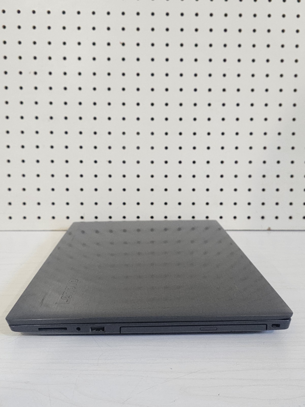 Lenovo IdeaPad V330-15IKB Laptop – i5 Gen 7 – 8GB RAM – 250GB SATA – Win 11 Read