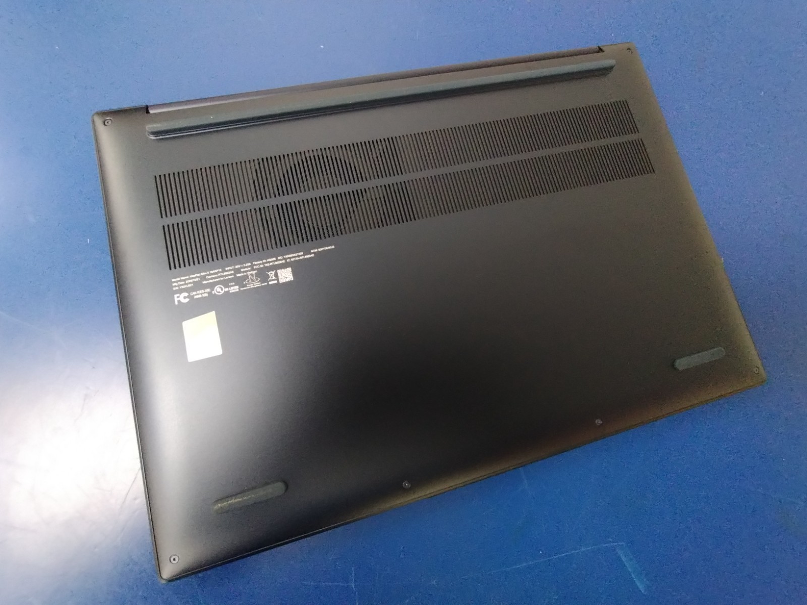 LENOVO IdeaPad Slim 5 16AKP10, AMD Ryzen AI 7 350, 16 GB RAM, 1 TB NVMe SSD