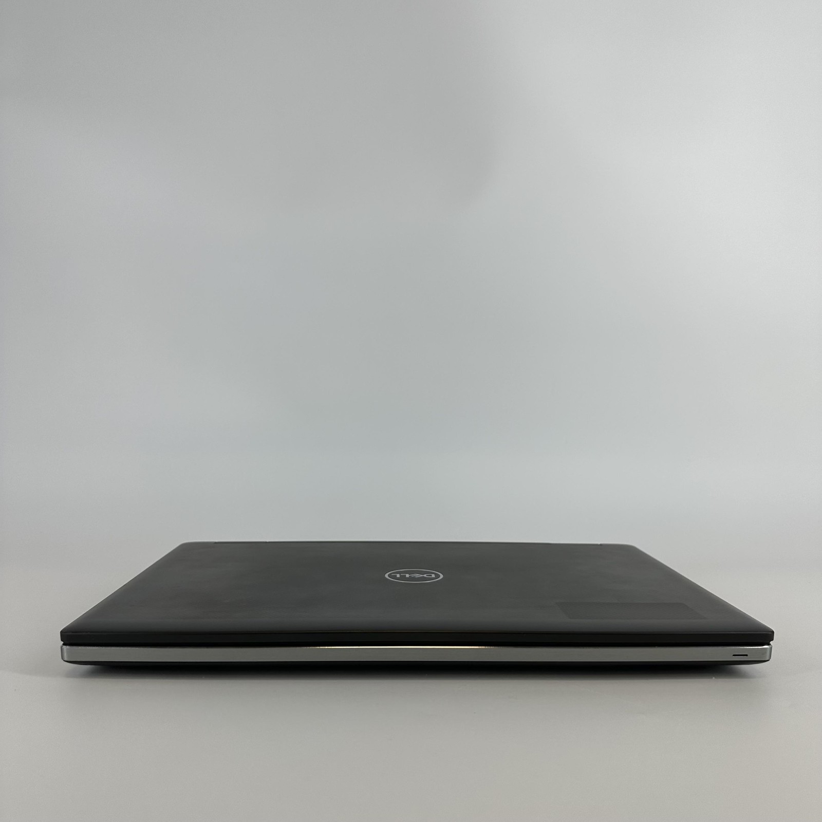 Dell Precision 7540 15.6 FHD TOUCH i7-9850H 2.60GHz 48GB 512GB SSD Quadro T2000