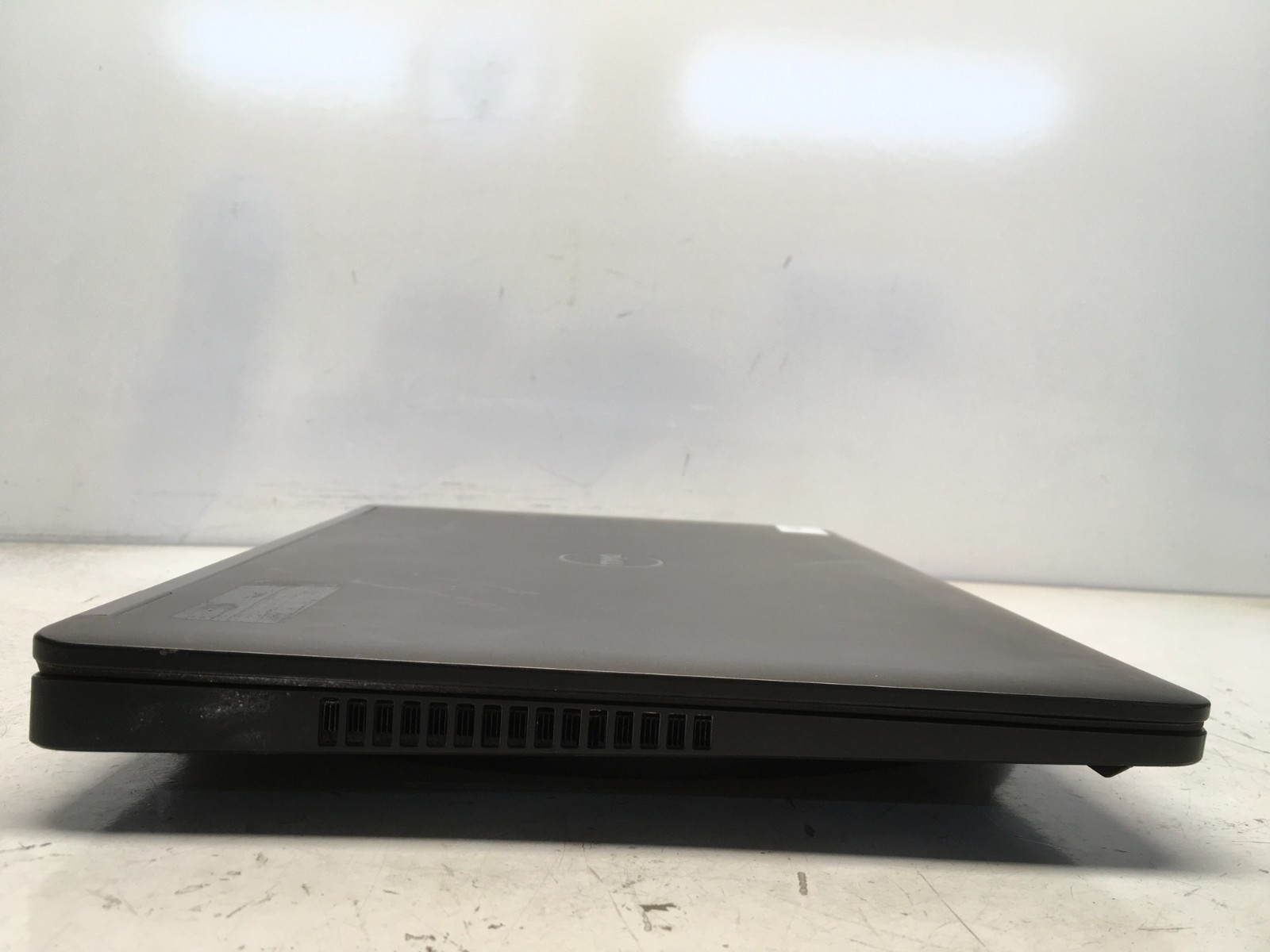 Dell Latitude E5570 Intel i7-6600U 2.6GHz 16 GB NO HDD