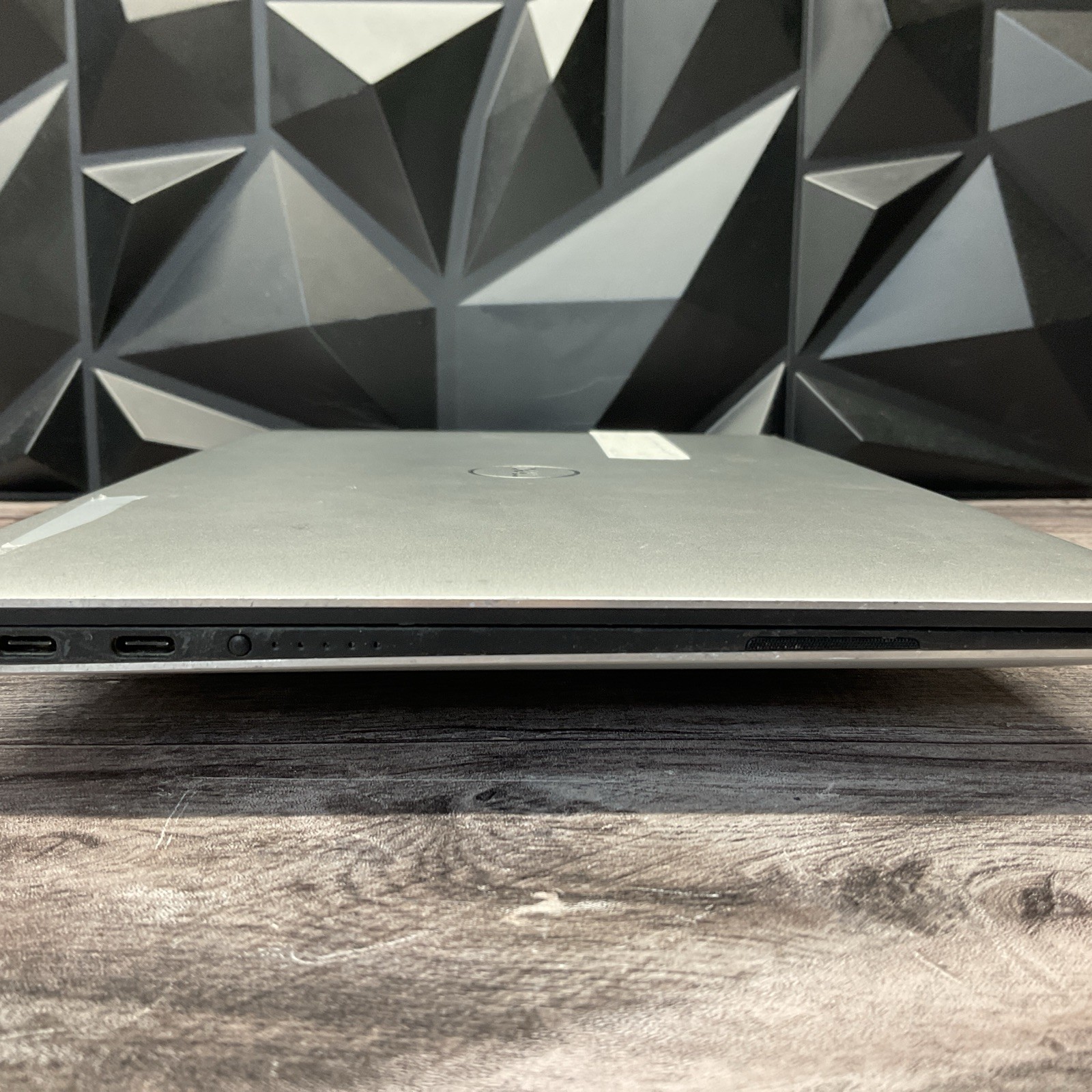 Dell XPS 13 9370 / i5 8th Gen / 16GB / No Power / No SSD / C10