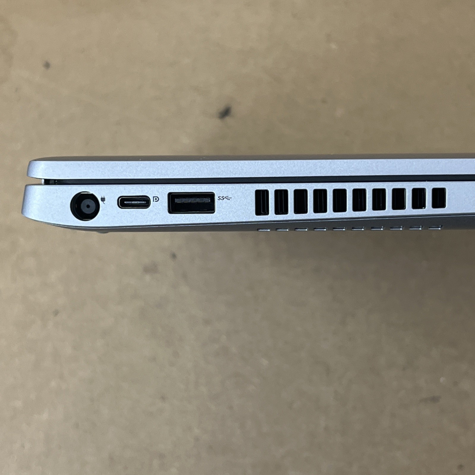 Dell Latitude 5410 i5-10310U 1.7GHz 8GB Ram 256GB SSD – Fair