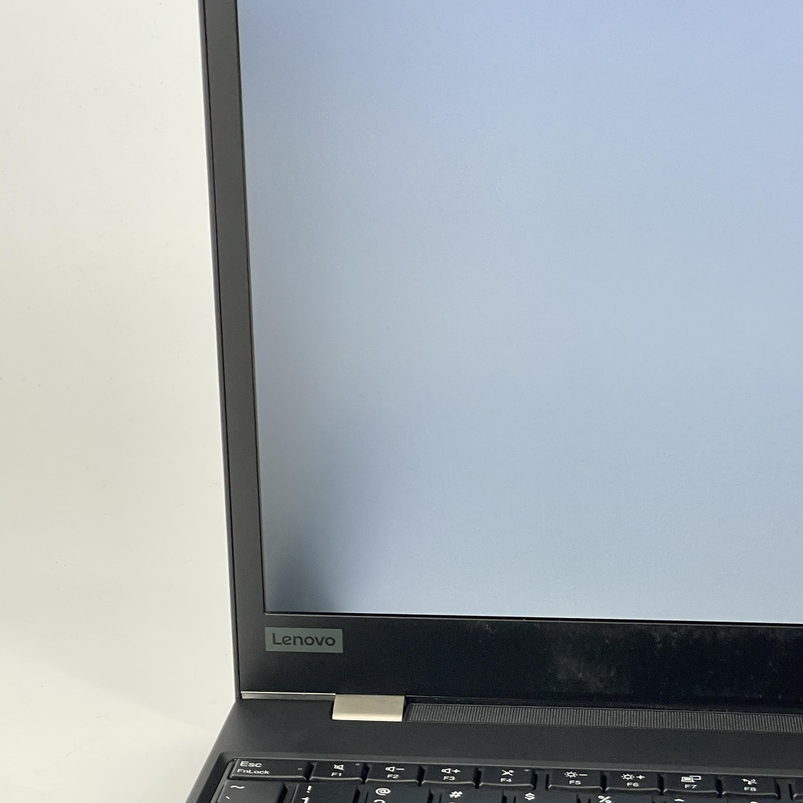 Lenovo ThinkPad P15s Gen 1 FHD i7-10610U 16GB 512GB SSD Quadro P520 Damaged LCD