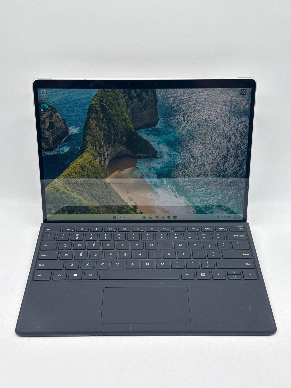 Microsoft Surface Pro 8 13″ Core i7-1185G7 16GB RAM 512GB SSD – For Parts