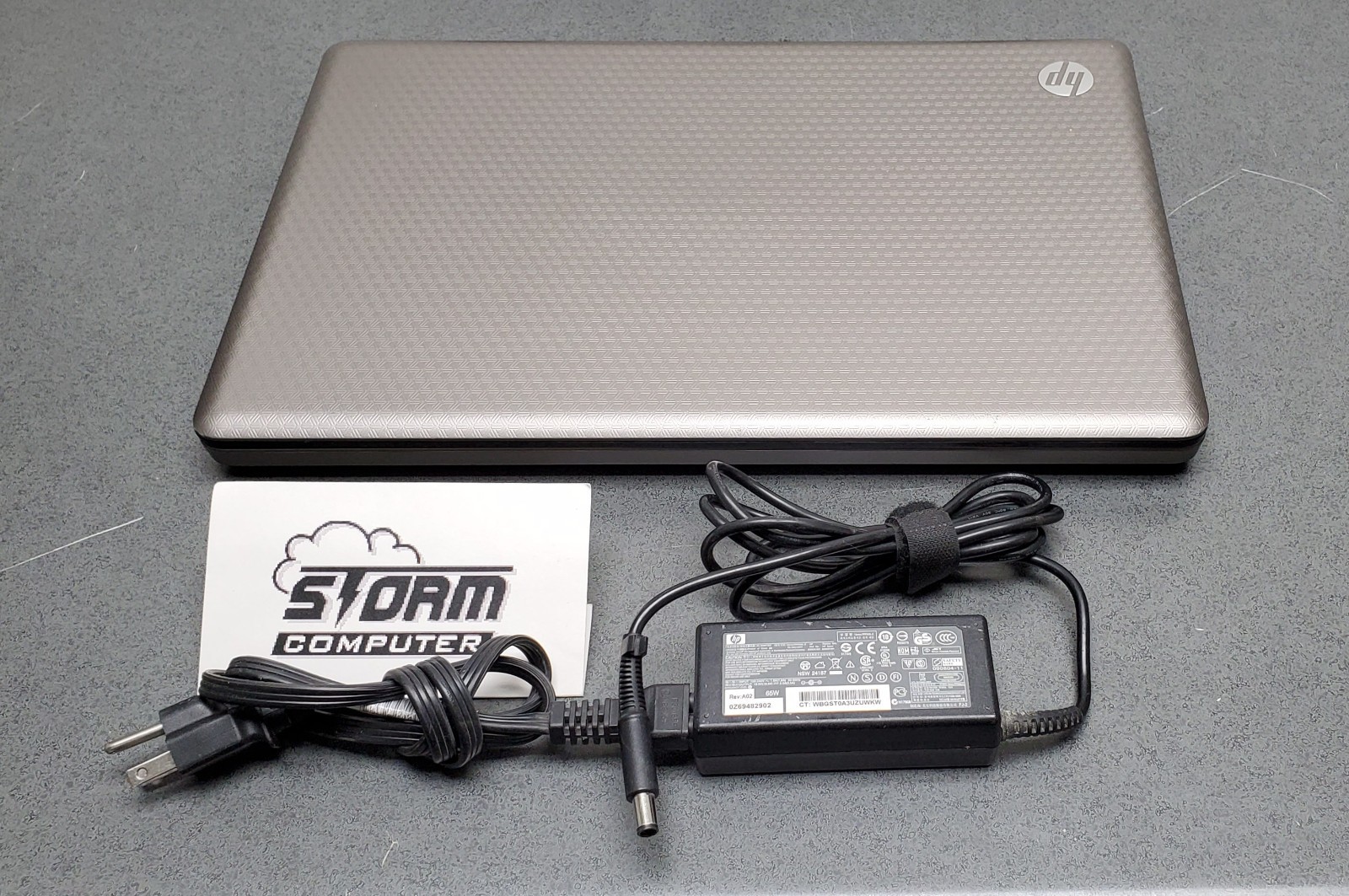 Vintage HP G72-B60US i3-M370 2.40 GHz 4GB 500GB 2.5″ HDD 17″ XG988UA