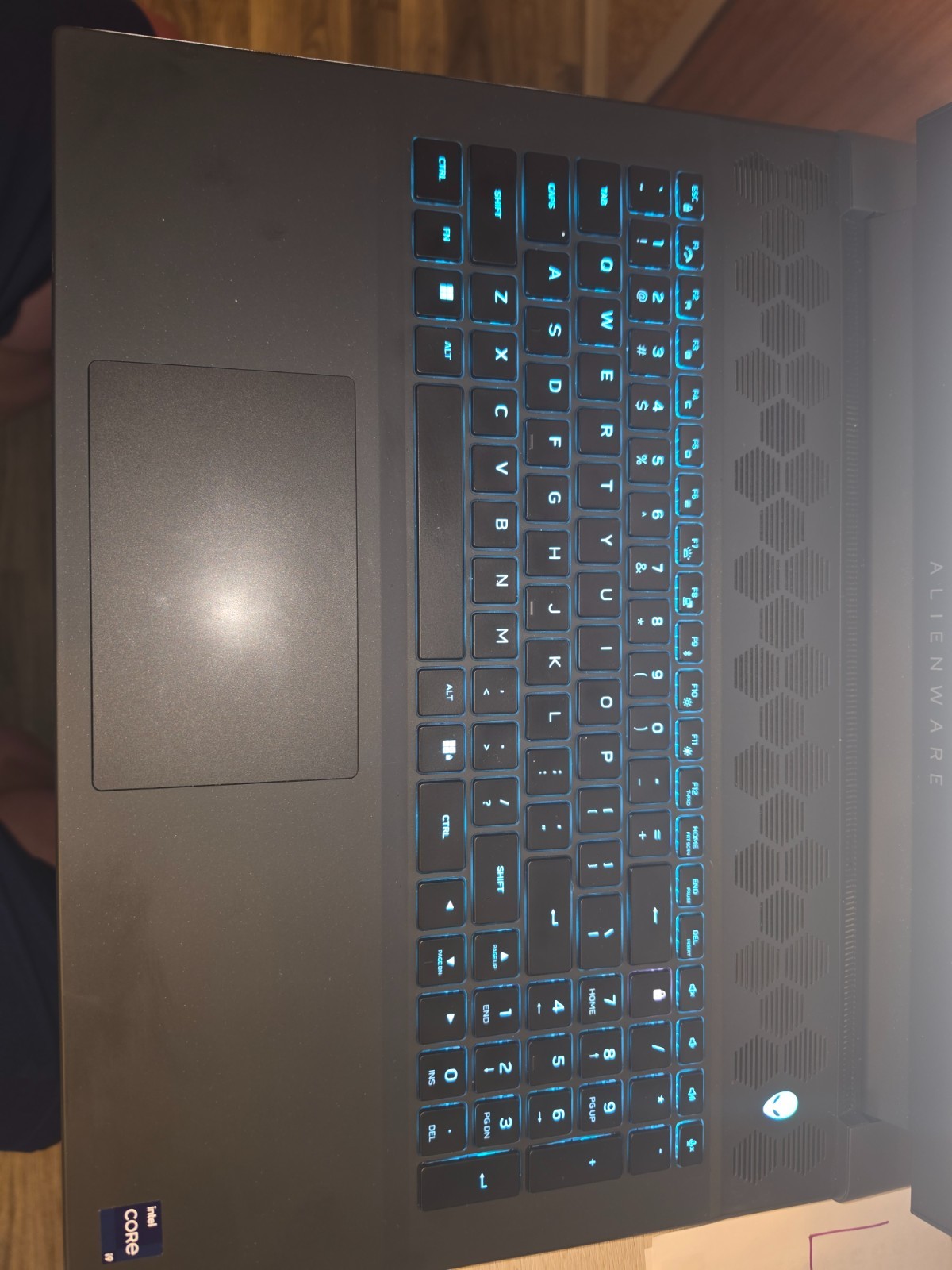 MAXED Alienware m18 R2 (RTX 4090, i9, 64GB RAM, 2TB) – Fresh Factory Repaste