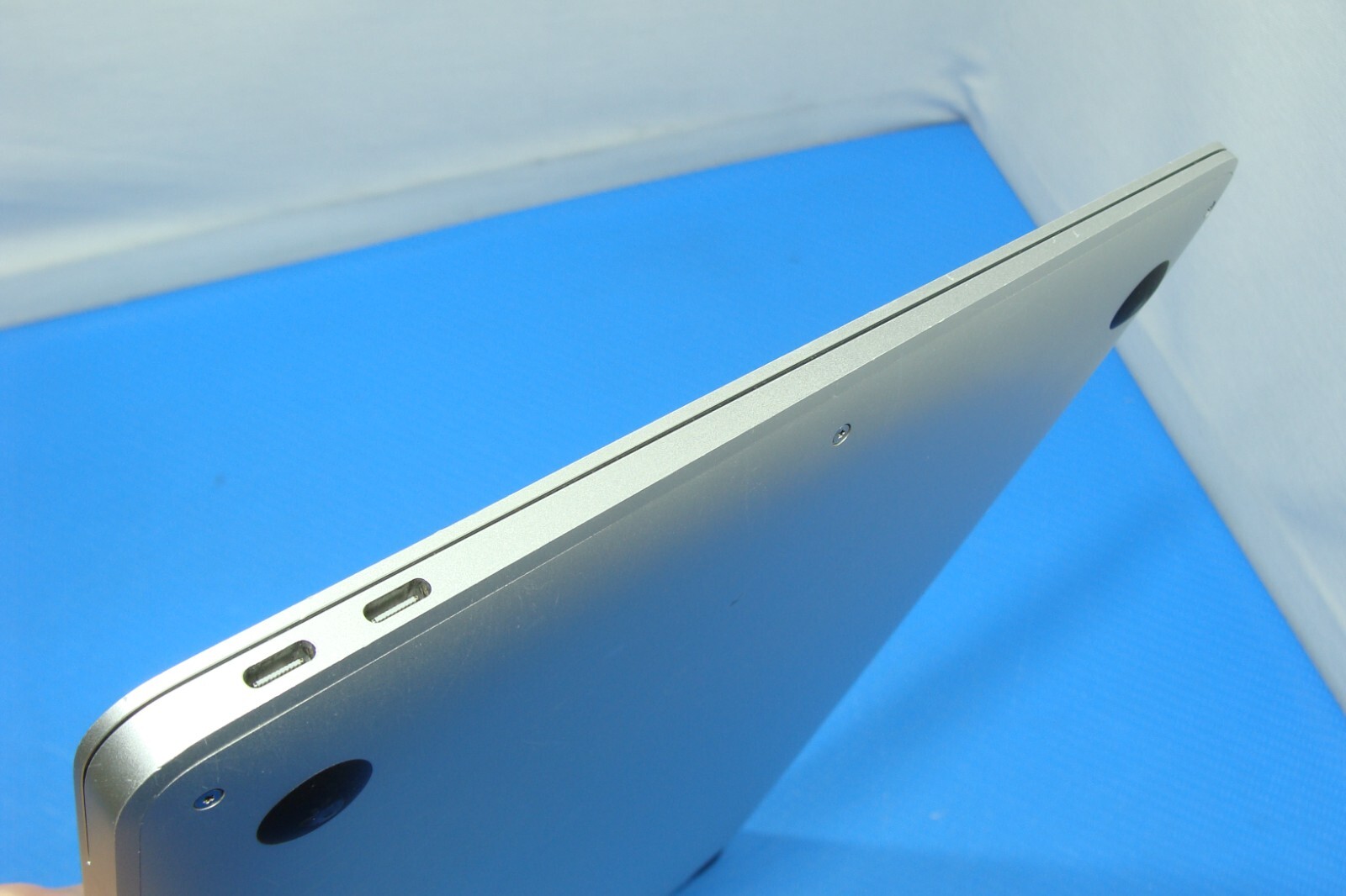 Apple MacBook Air A2337 13.3″ M1 (2020) 8CPU/7GPU 8GB 256GB MGN63LL/A OS Ventura