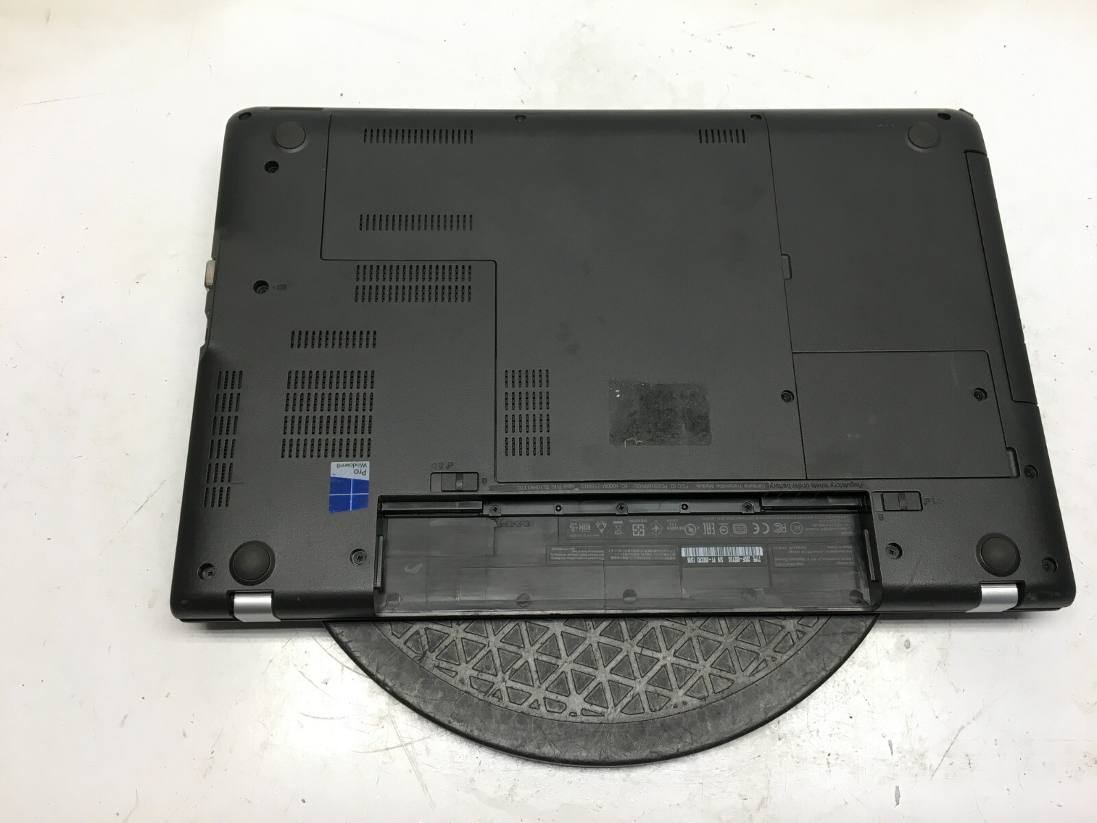 Lenovo ThinkPad E550 Intel Core i3-4005U 1.70GHz 4GB NO HDD