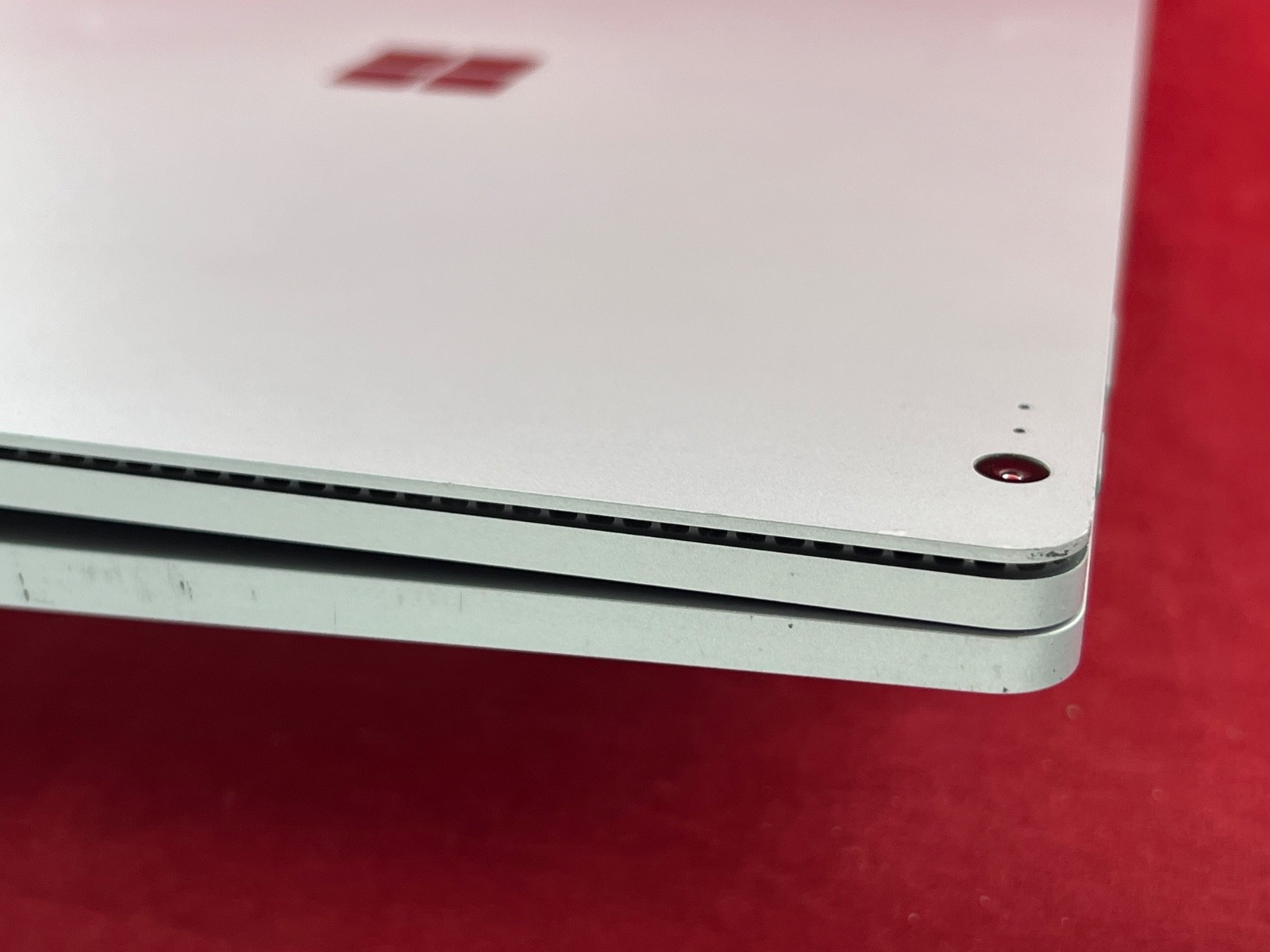 13.5″ MICROSOFT SURFACE BOOK 2 – 3K DISPLAY 256GB INTEL i5-8350U WIN11 PRO + PEN