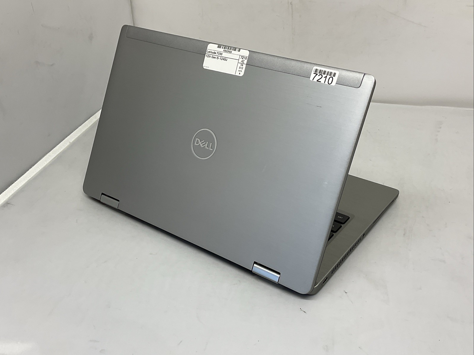 Dell Latitude 7330 2-in-1 – i5-1245U – 16GB, 512GB, Windows 11 +Adapter
