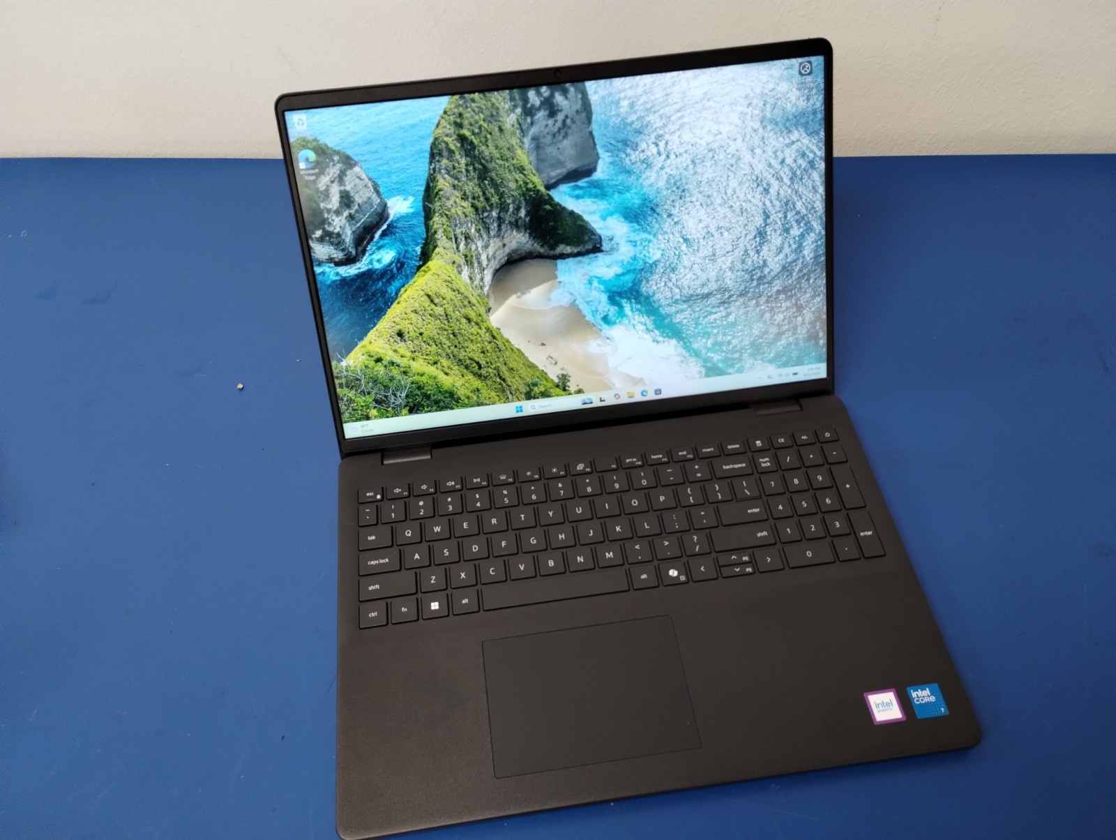 DELL 16 DC16250 MRYT3 Intel Core 7-150U, 1.80 GHz, 16 GB RAM, 1 TB NVMe SSD