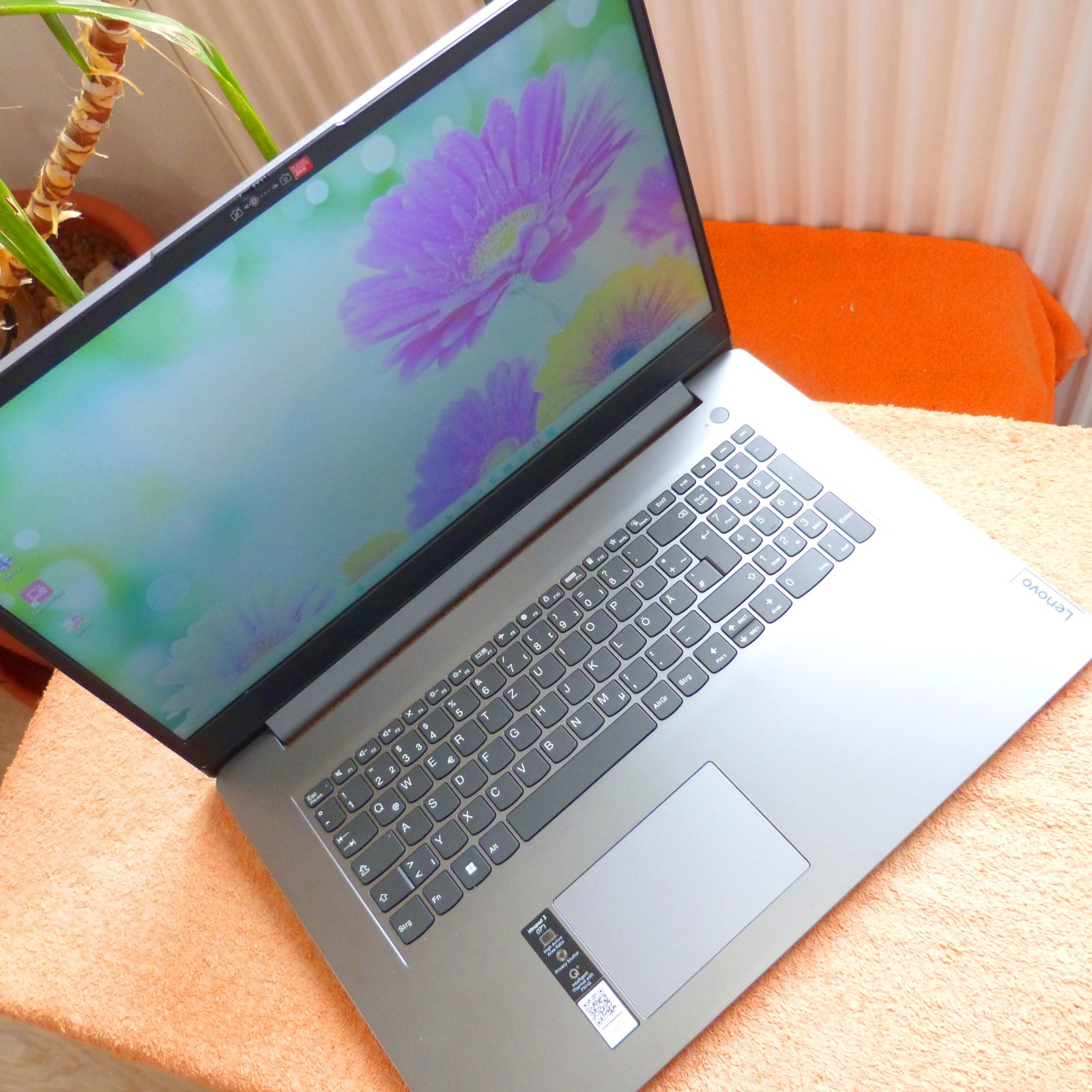 Lenovo ITL6 Ideapad 3 17″ Intel GOLD I ULTRABOOK l Windows 11 SSD NVME USBC