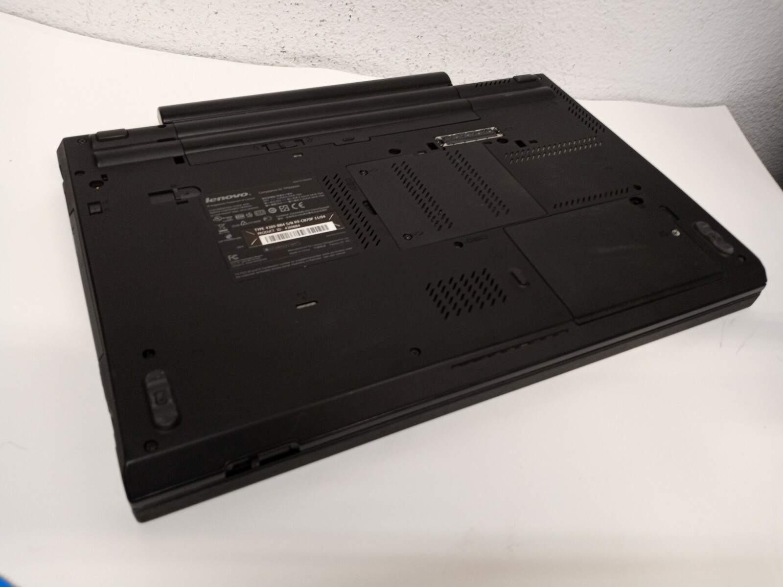 Lenovo ThinkPad W510 15.6″ Intel Core i7-Q720 1.60GHz 8GB 1TB HDD NVIDIA FX 880M