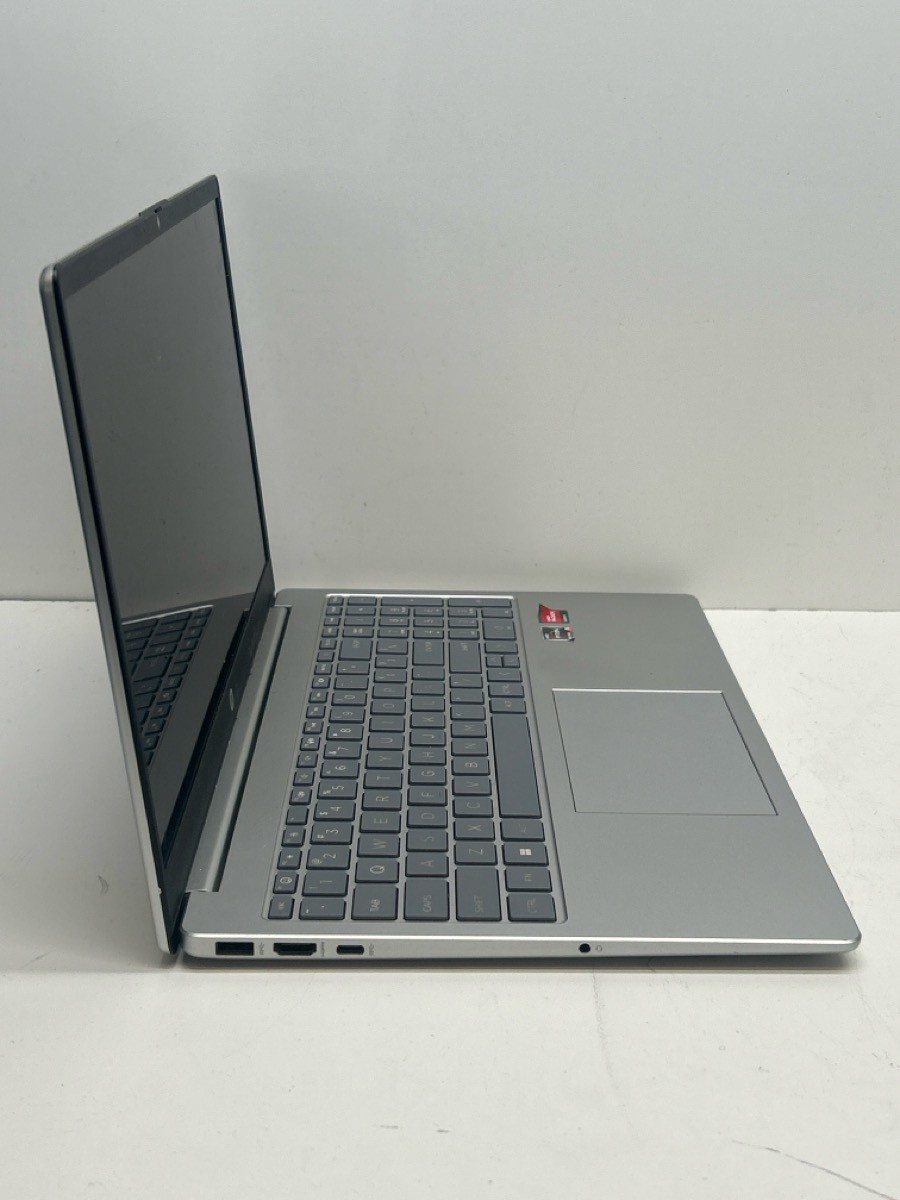 HEWLETT PACKARD 15 -15FC0 (P28020142)