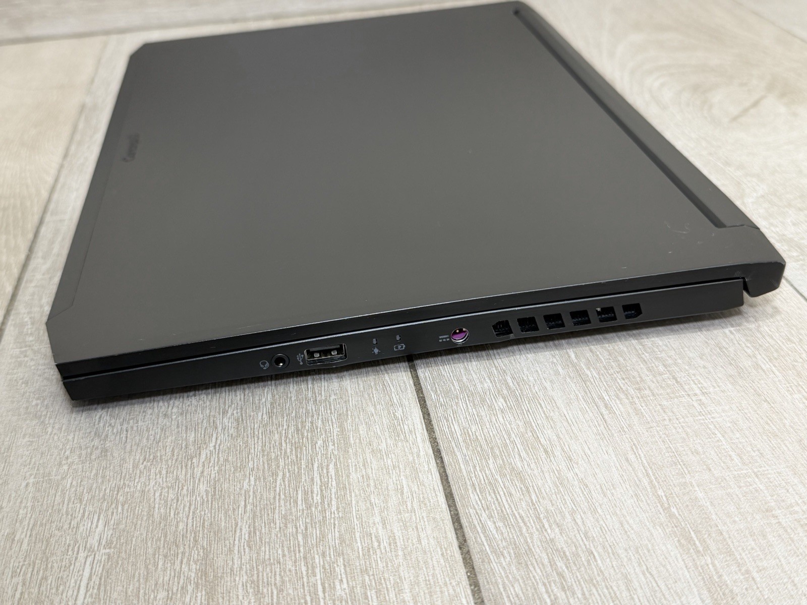 Acer ConceptD CN515-71P 15.6″ 4K Core i7-9750H Quadro T1000 512GB NVMe 8GB RAM