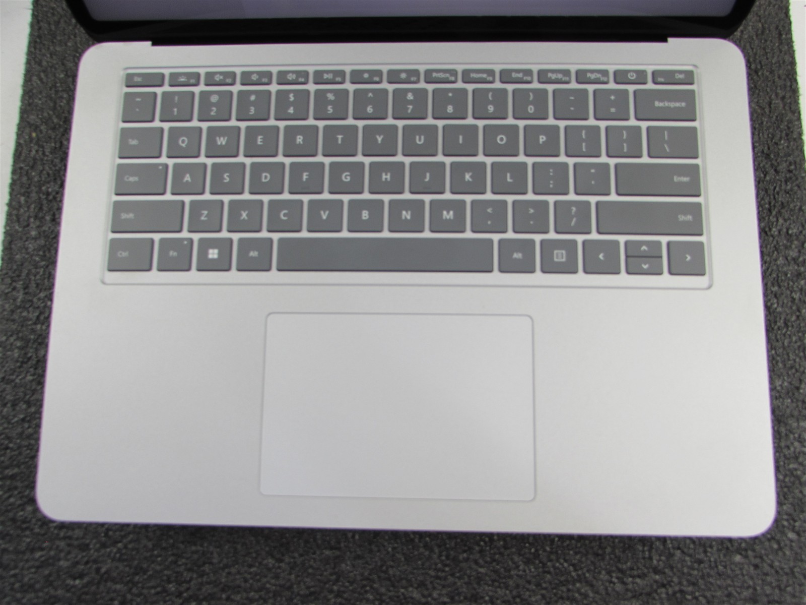 Microsoft Surface Laptop Studio 1964 i7-11370H 1TB SSD 32GB RTX A2000 *No A/C*