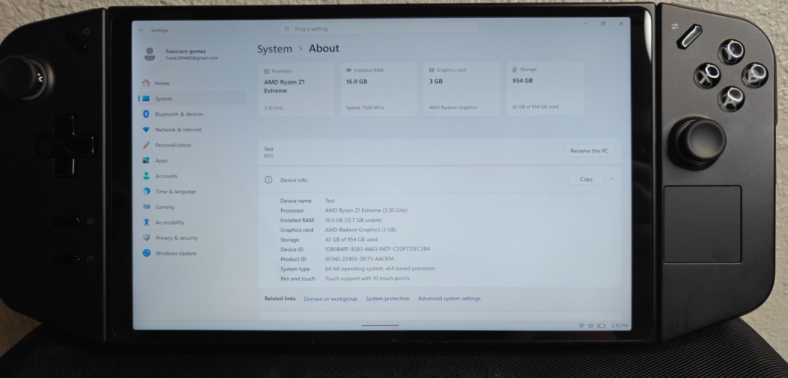 Lenovo Legion Go 8.8 in (1TB SSD, AMD Ryzen Z1 Extreme, 3.3GHz, 16GB RAM) Tested
