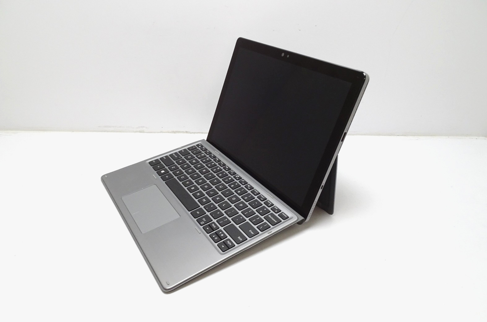 Dell Latitude 7200 2-in-1 | i5-8365U | 8GB RAM | 256GB NVMe | LINUX | READ