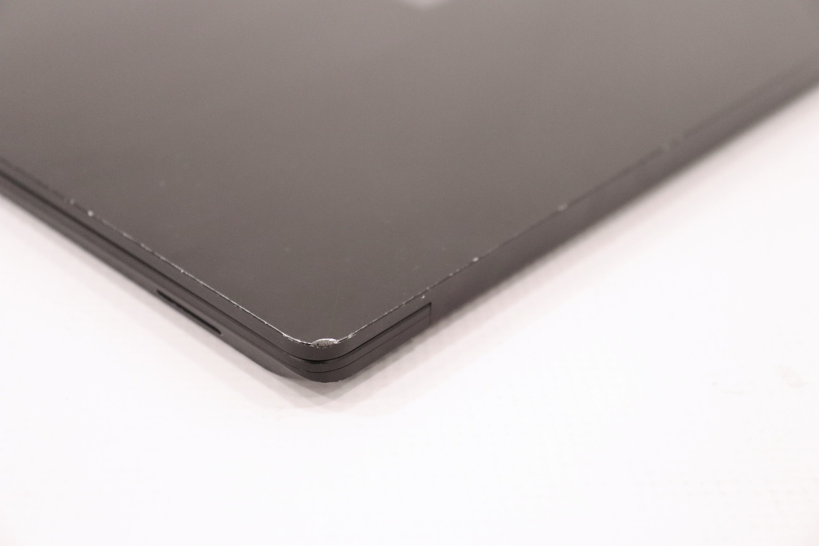 Microsoft Surface Laptop 5 13.3″ Touch 1951 i7-1245U 16GB 256GB NVMe Win 11 Pro