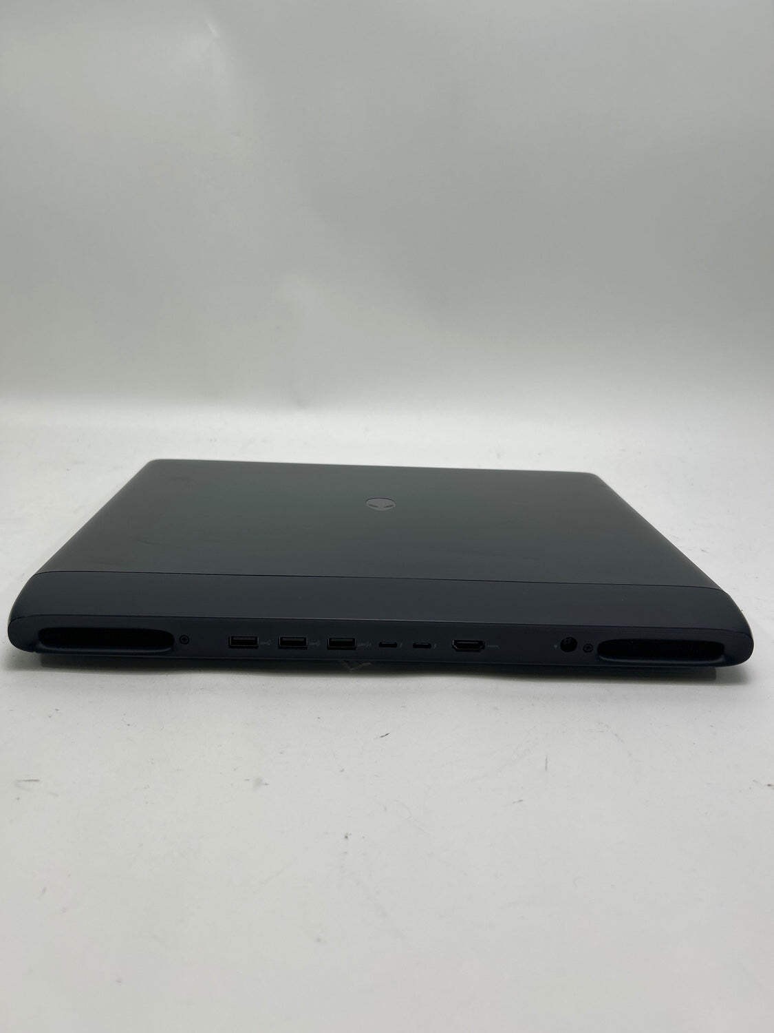 Alienware 16 AREA 51 16″ Ultra 9 275HX 2.7GHz 64GB RAM 2TB SSD GeForce RTX 5080