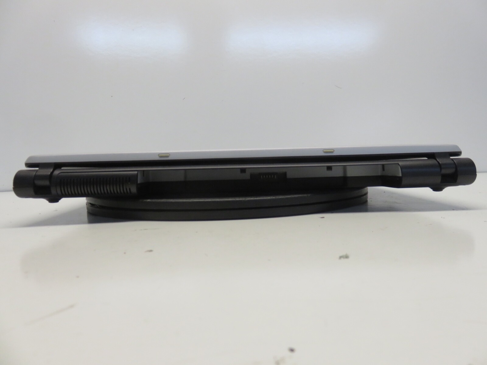 Sony Vaio VGN-FS740 PCG-702L Pentium M 740 1730MHz 512 MB NO HDD No Batt