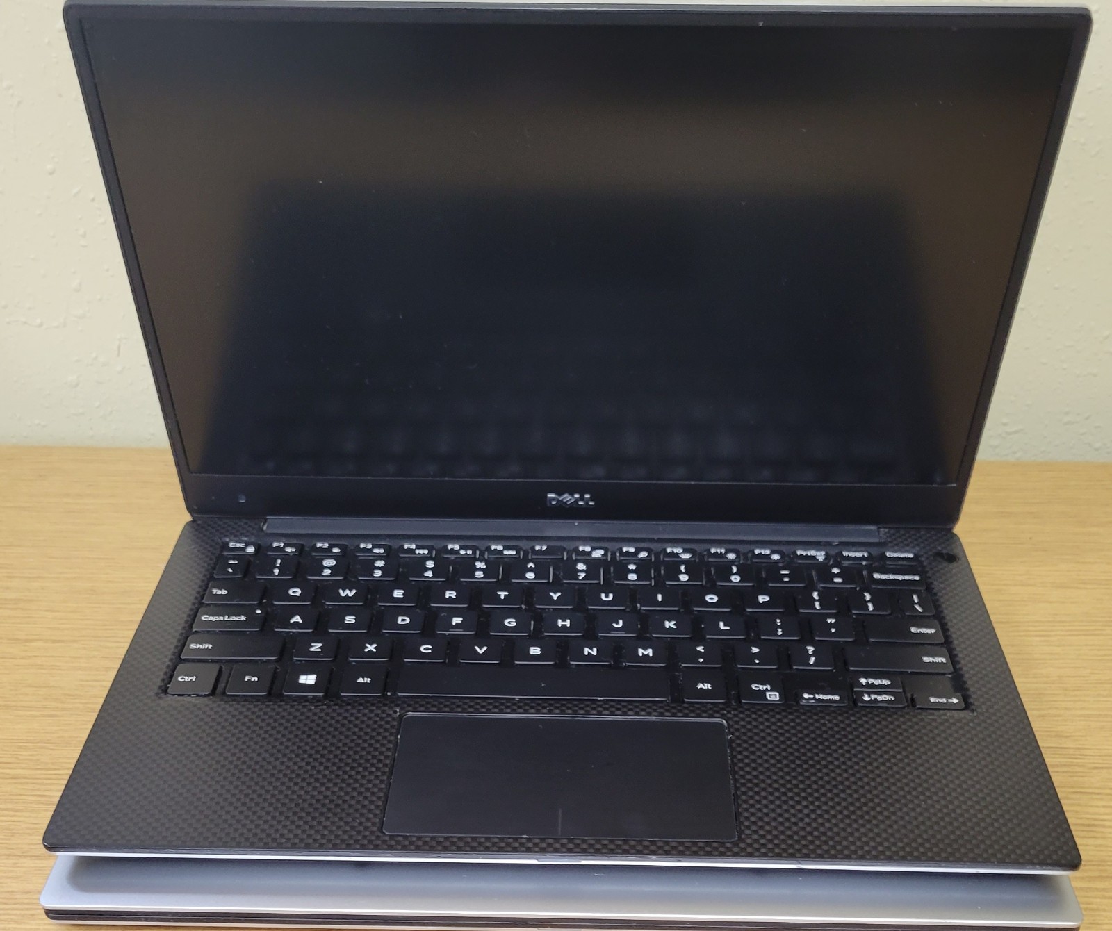 (Lot of 2) Dell XPS 13 9350 i5-6200U 2.30GHz 8GB DDR4 QHD+/FHD No OS/SSD
