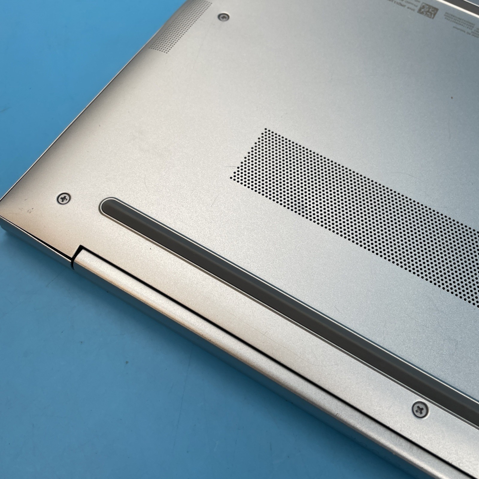 HP EliteBook 840 G11 | Ultra 5 135U | 32GB RAM | 512GB SSD | NO OS | 87% BATTERY