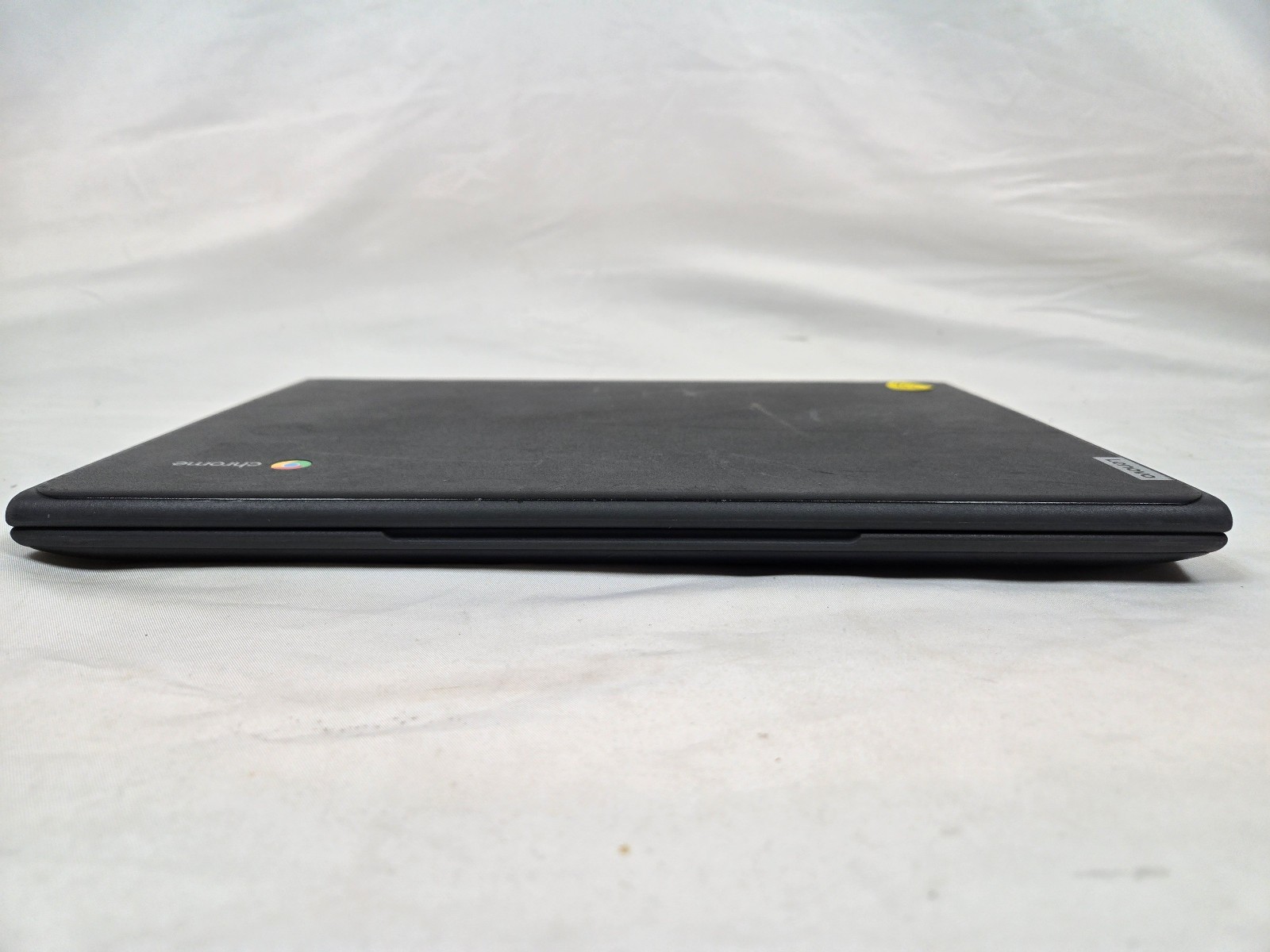 Lenovo Chromebook 100e 2nd Gen AST AMD-A4 4GB RAM 32GB eMMC *Read*