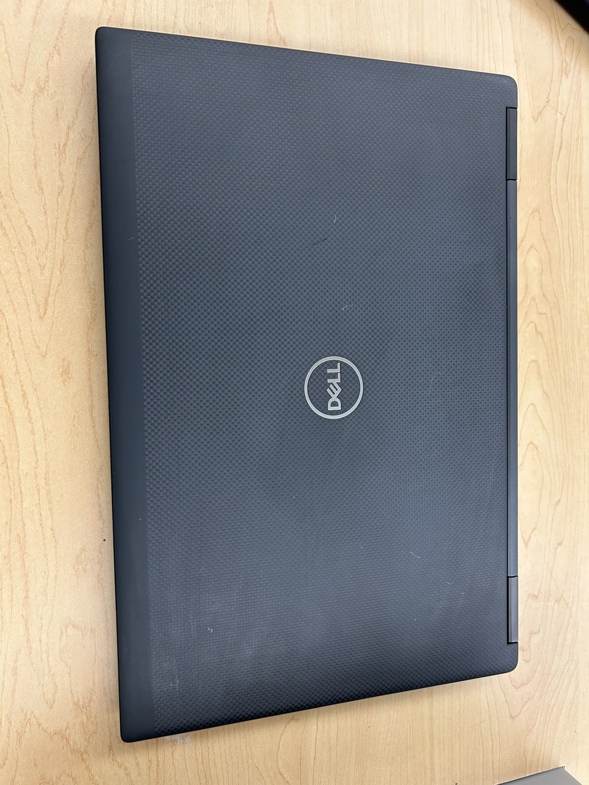 Dell Precision 7740 Laptop Intel Core i7-9750H @ 2.60 GHz 16GB 240W charger