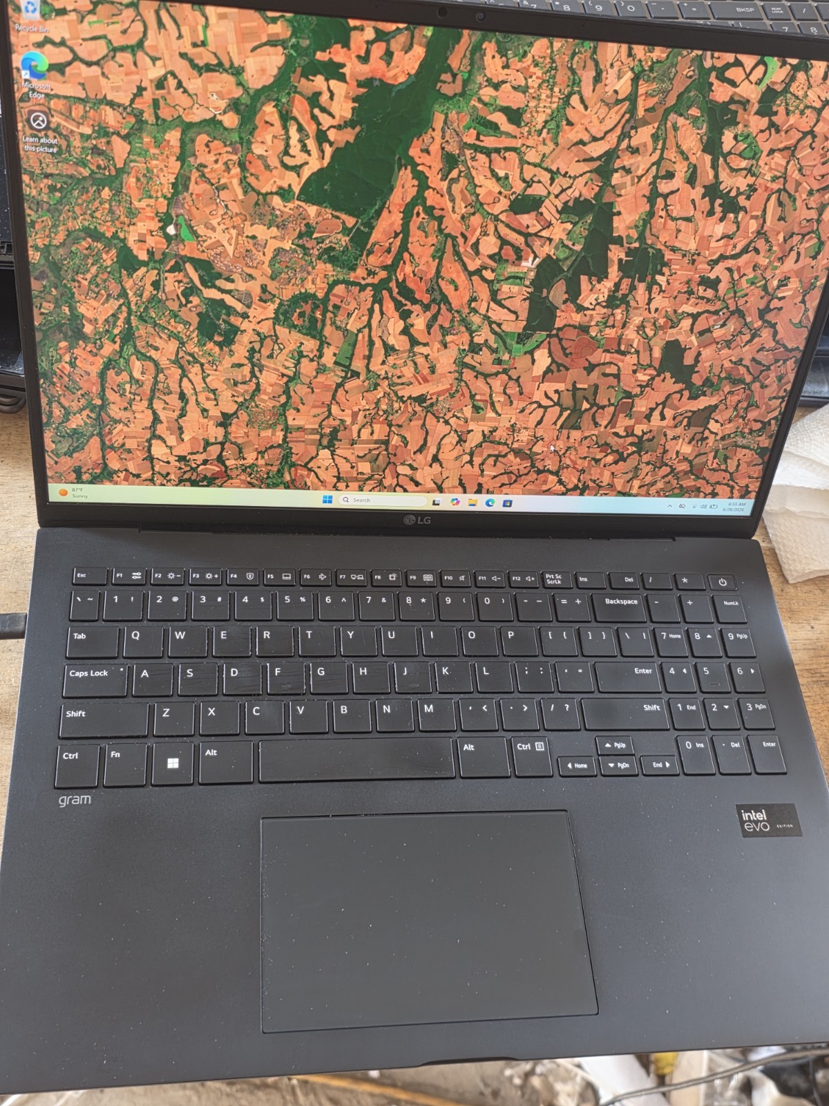 2024 LG gram 16″ Laptop Intel Core Ultra 7 2TB NVME 32GB Touch 16z90s B