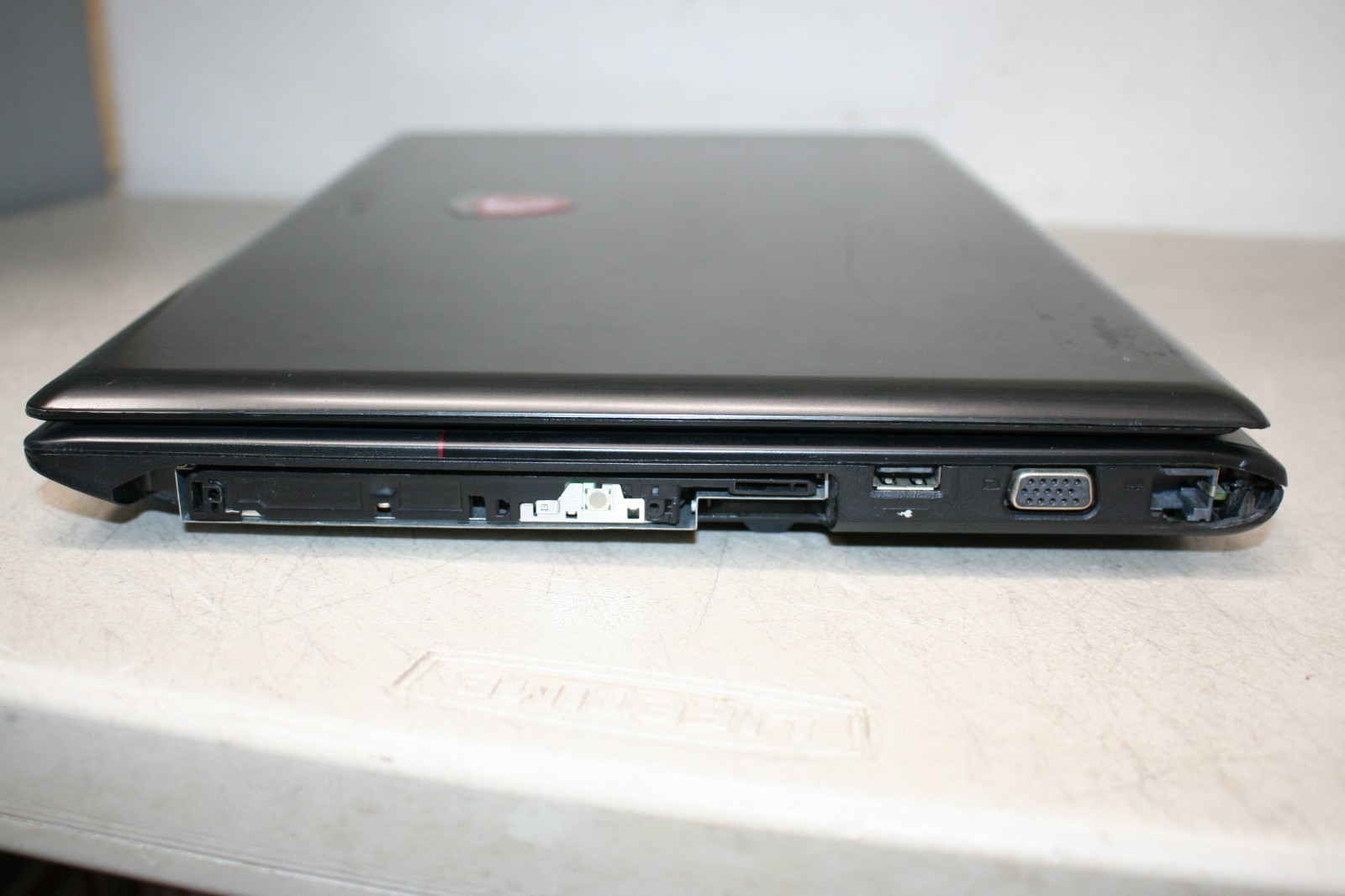 MSI MS-16GH Gaming Laptop i7-4710HQ 2.5GHz. 8GB Ram 512GB SSD HDD Win 8 AS IS