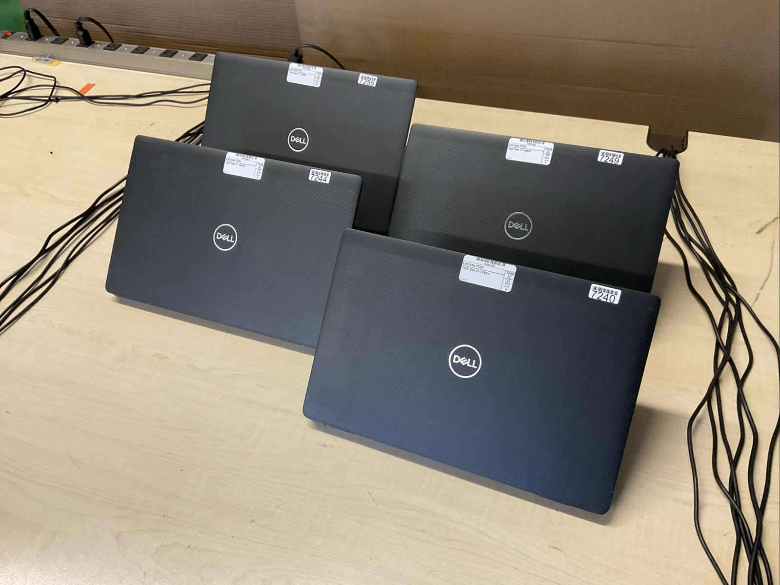 Dell Latitude 7330 – Touch – i7 1265U – 32GB, 512GB, Windows 11 – Lot of 4 +ADP