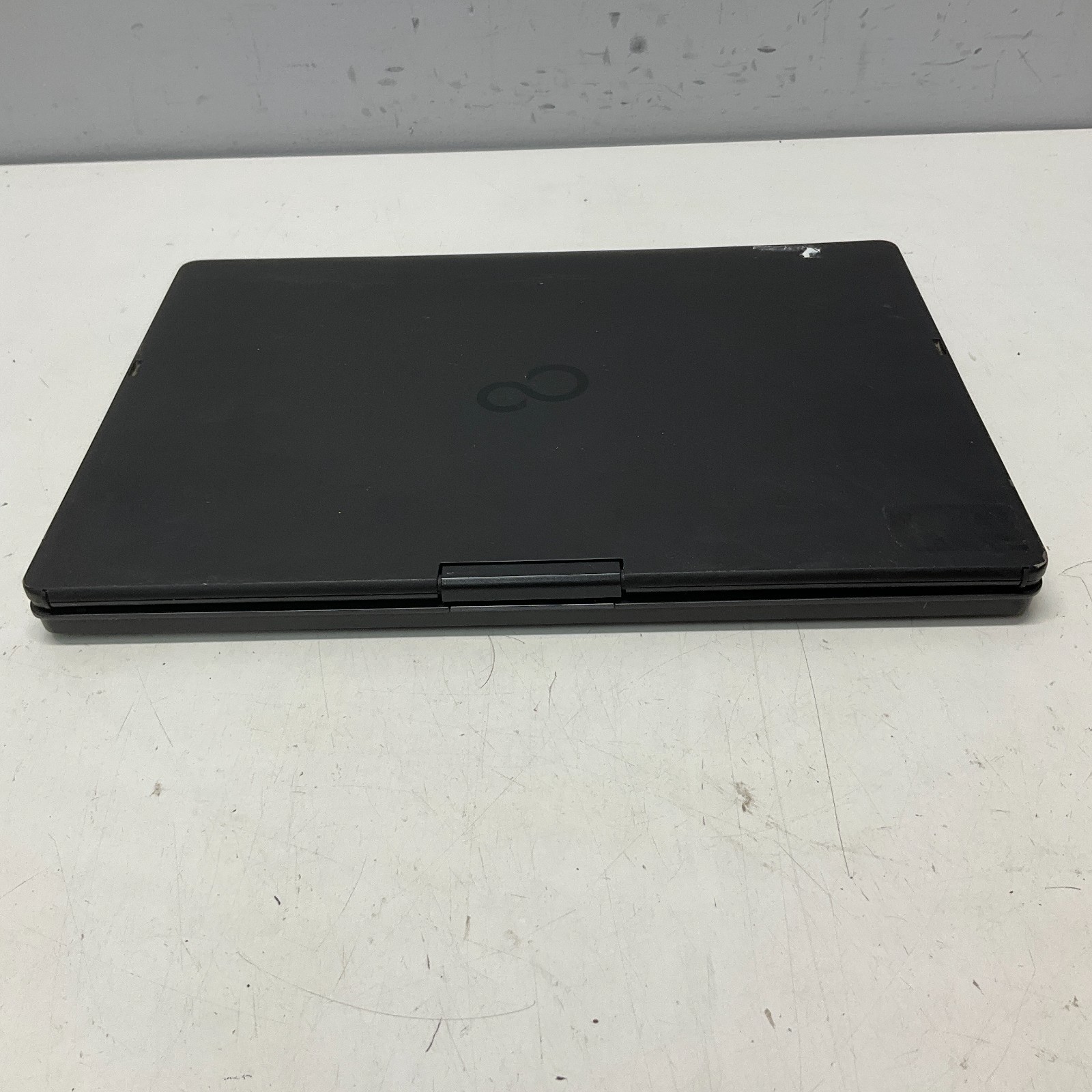 Fujitsu Lifebook T939 Laptop Intel Core i7-8665U @ 1.90 GHz 8GB 256GB SSD READ