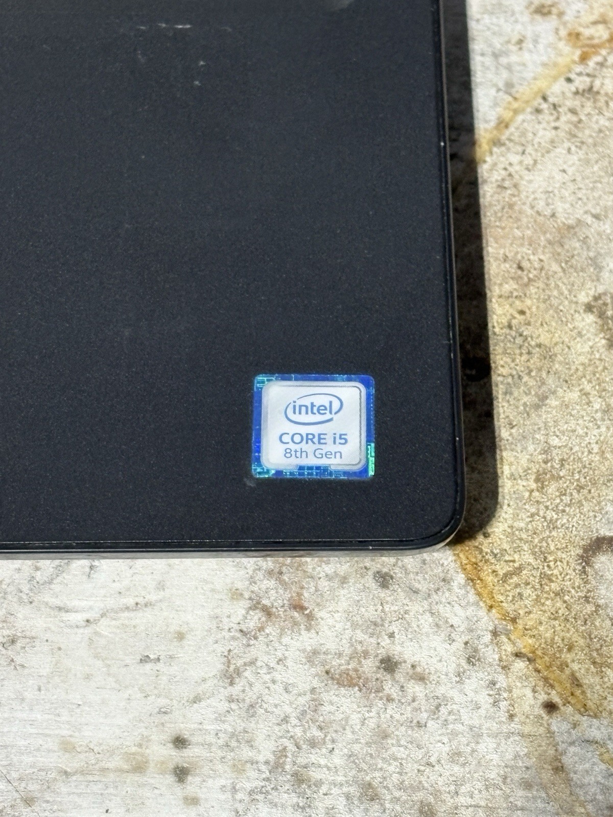 Dell Latitude 3500 15″ i5-8265U 8GB RAM 256GB SSD | No Charger | No OS
