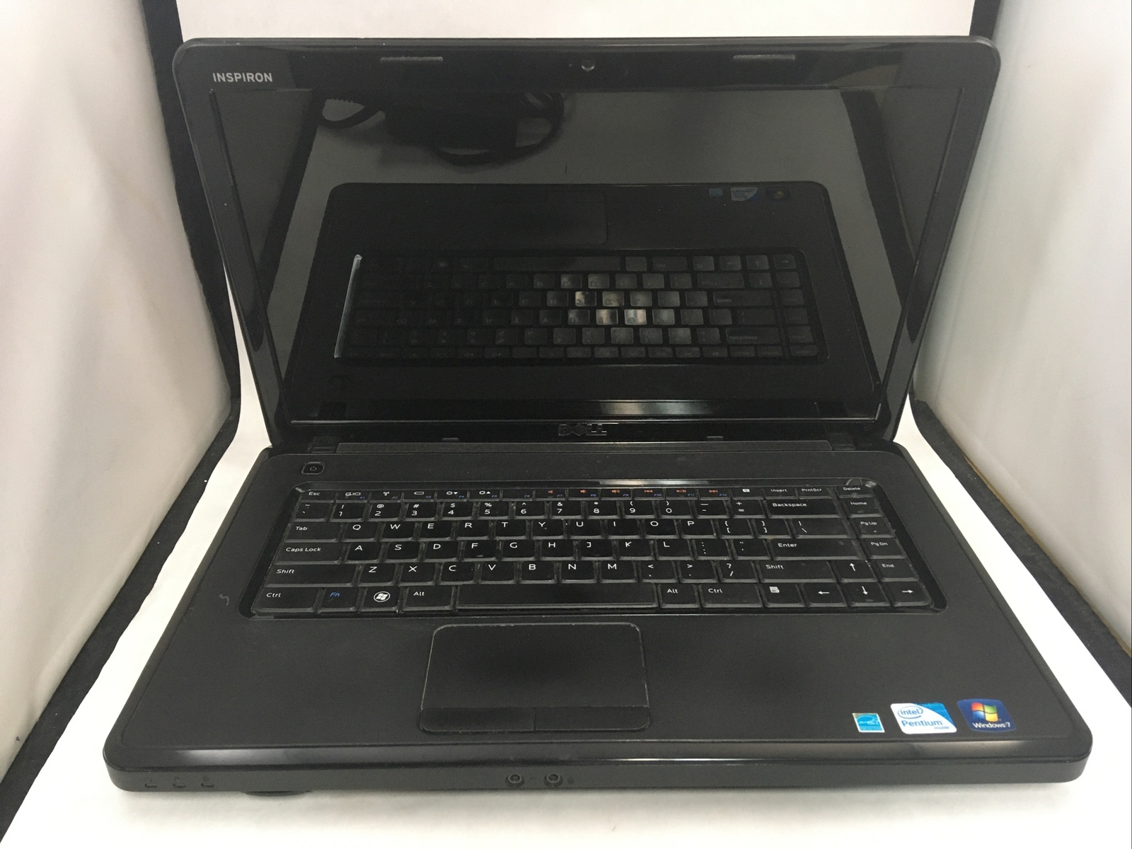 Dell Inspiron N5030 *For Parts/Repair* Black Pentium Laptop Win 7 *Not Working*