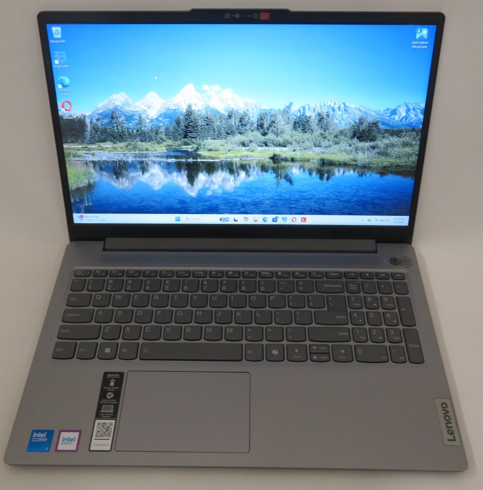 Lenovo IdeaPad Slim 3 15IRU9 CORE 5 120U 1.4GHz 8GB RAM 256GB Windows 11