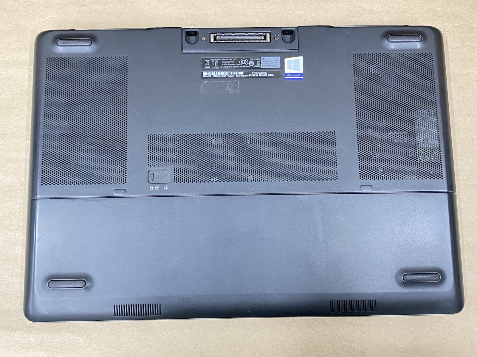 Dell Precision 7520 – 3840×2160 – E3-1575M – 8GB – 256GB SSD – Win 10 Pro READ