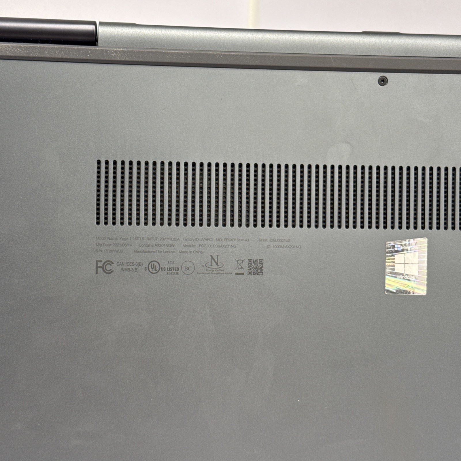 Lenovo Yoga 7 15ITL5 Touch Screen Laptop with Charger