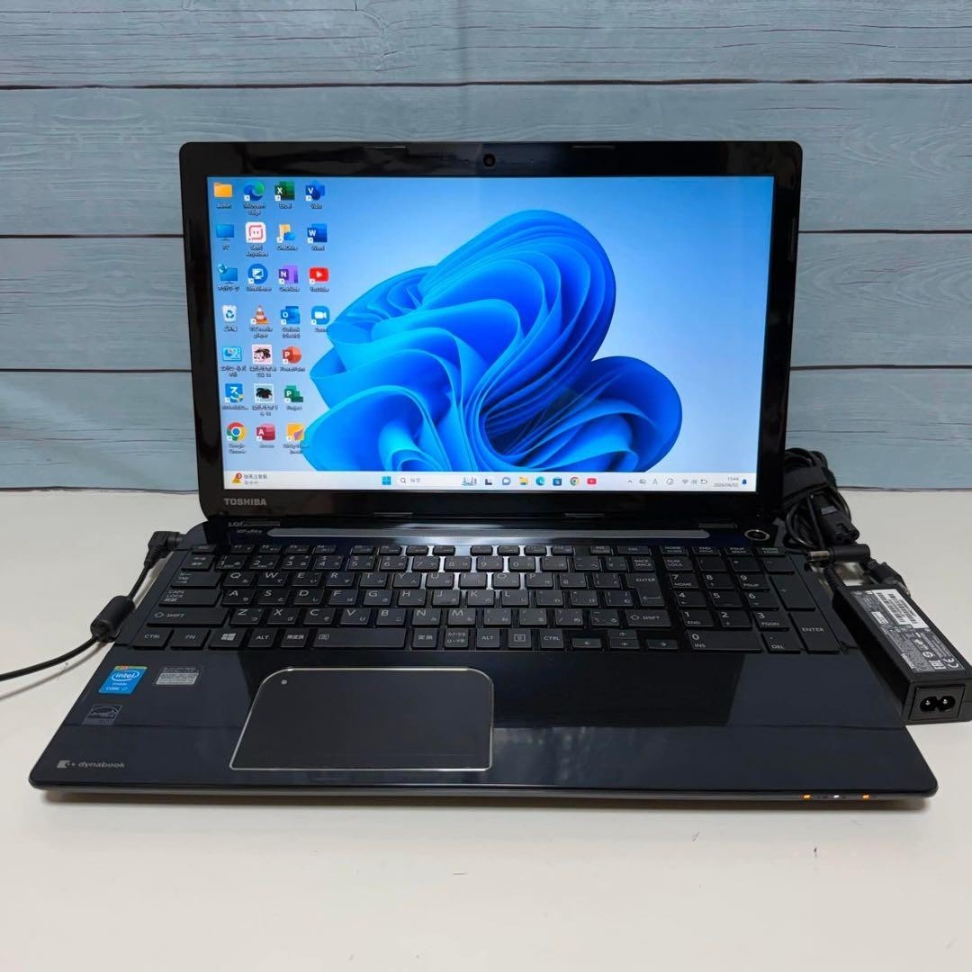 TOSHIBA Dynabook Laptop Windows 11 Pro 64 bit Core i5 SSD 128GB Black Used Japan