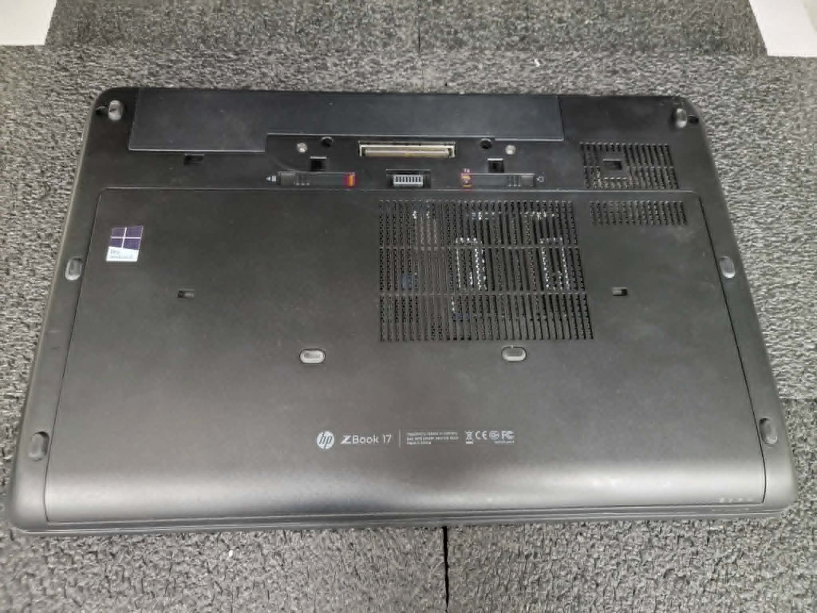 Lot 5 HP ZBook 17″ G2 i-7 4810MQ 2.8GHz 32GB RAM K3100M 4GB 256GB SSD 1TB HDD W1
