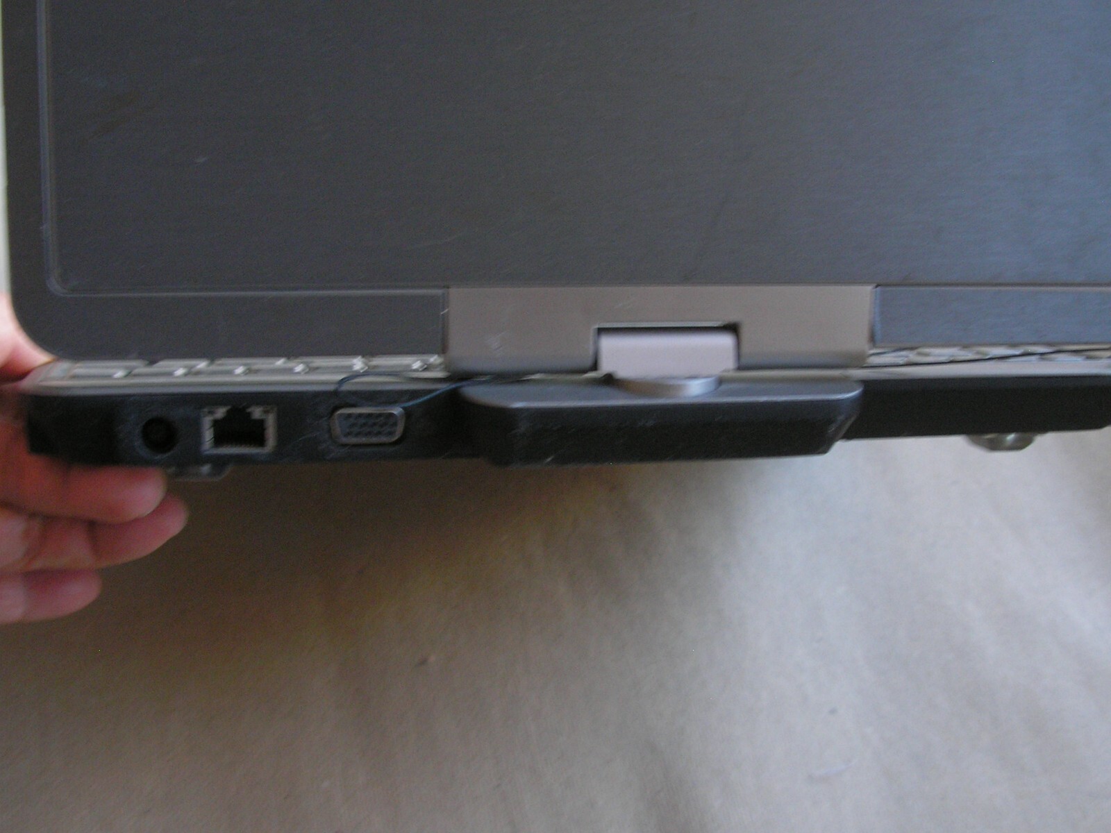 HP EliteBook 2740p Laptop 12″ i5 M540 @2.53 Ghz 64 bit 4gb Ram and No hard drive